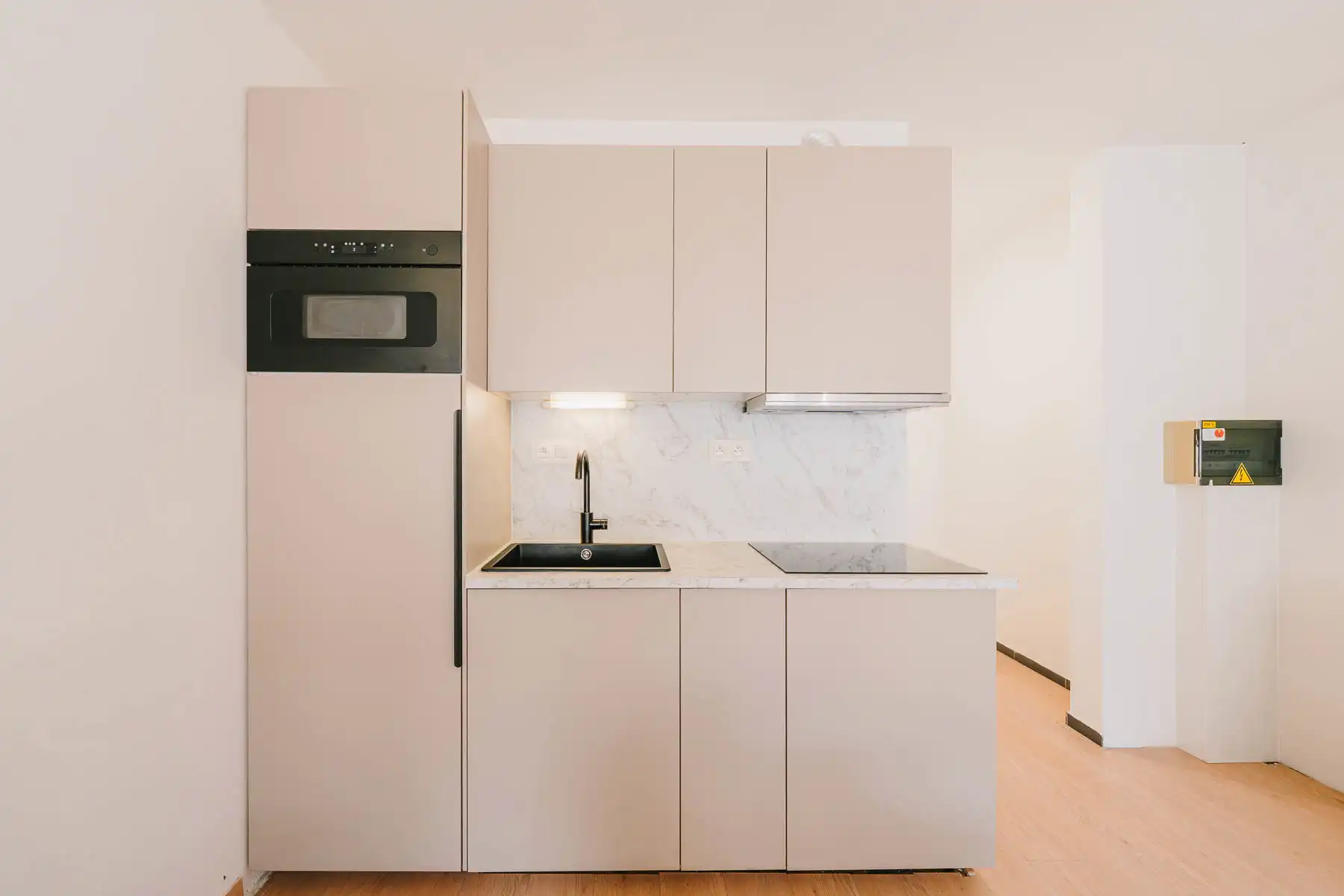 Charmante studio aan Harmoniepark te Antwerpen foto 14