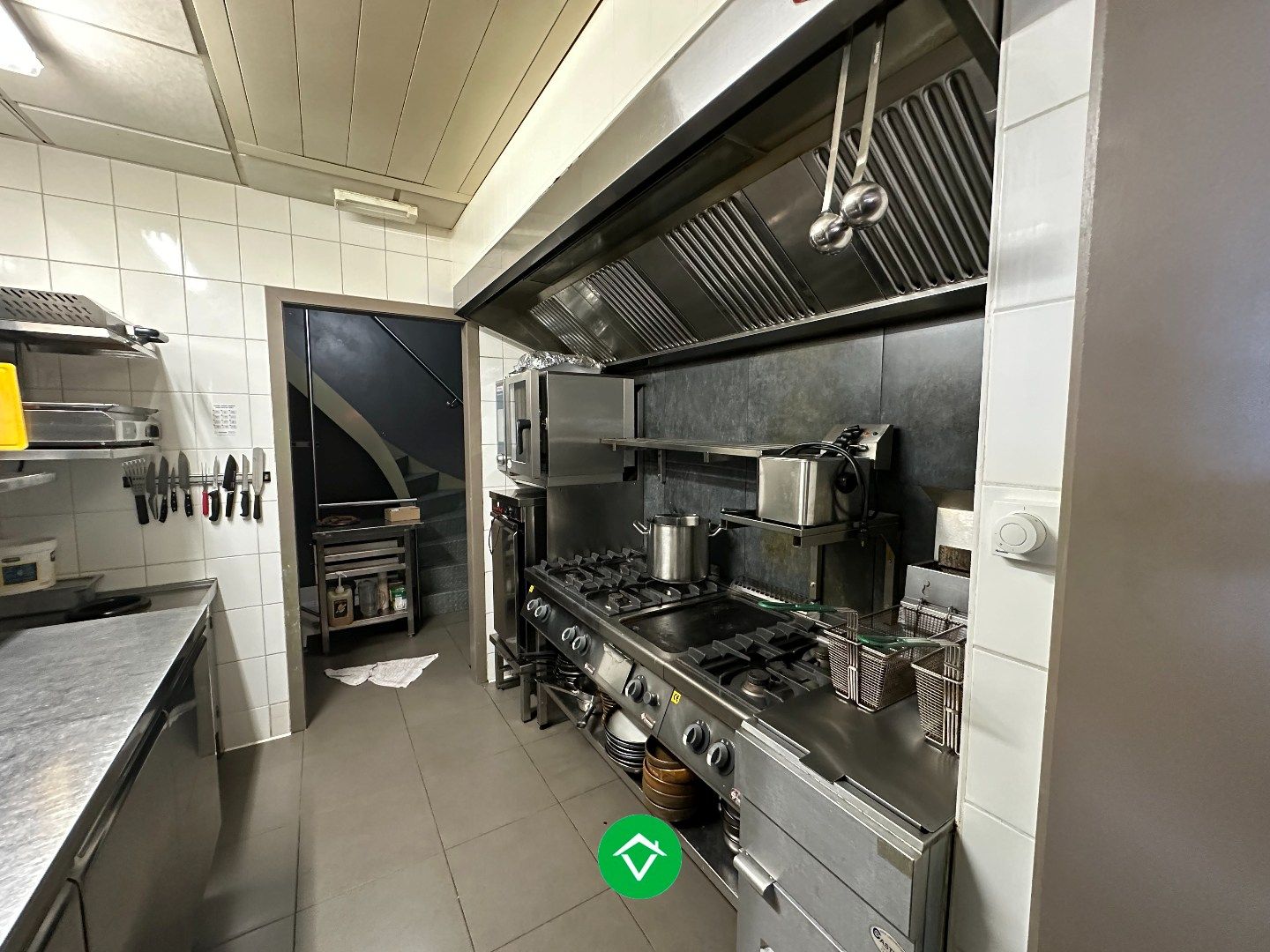 Combinatie wonen & werken: horecazaak met woonst in Eernegem foto 19