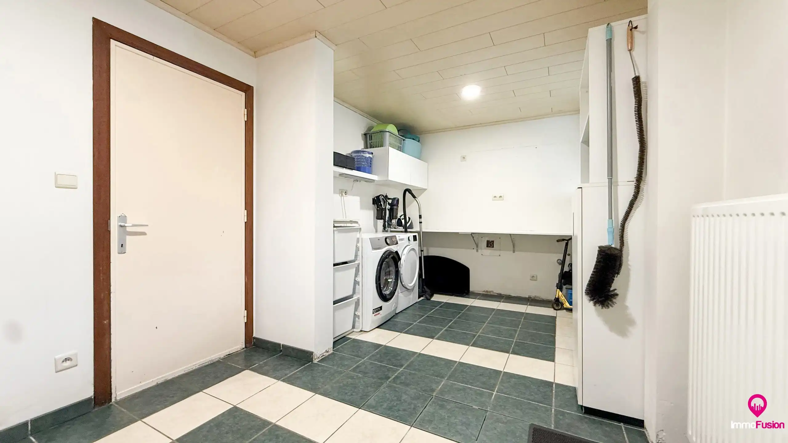 Charmante woning met 5 slaapkamers op een ruim perceel foto 20