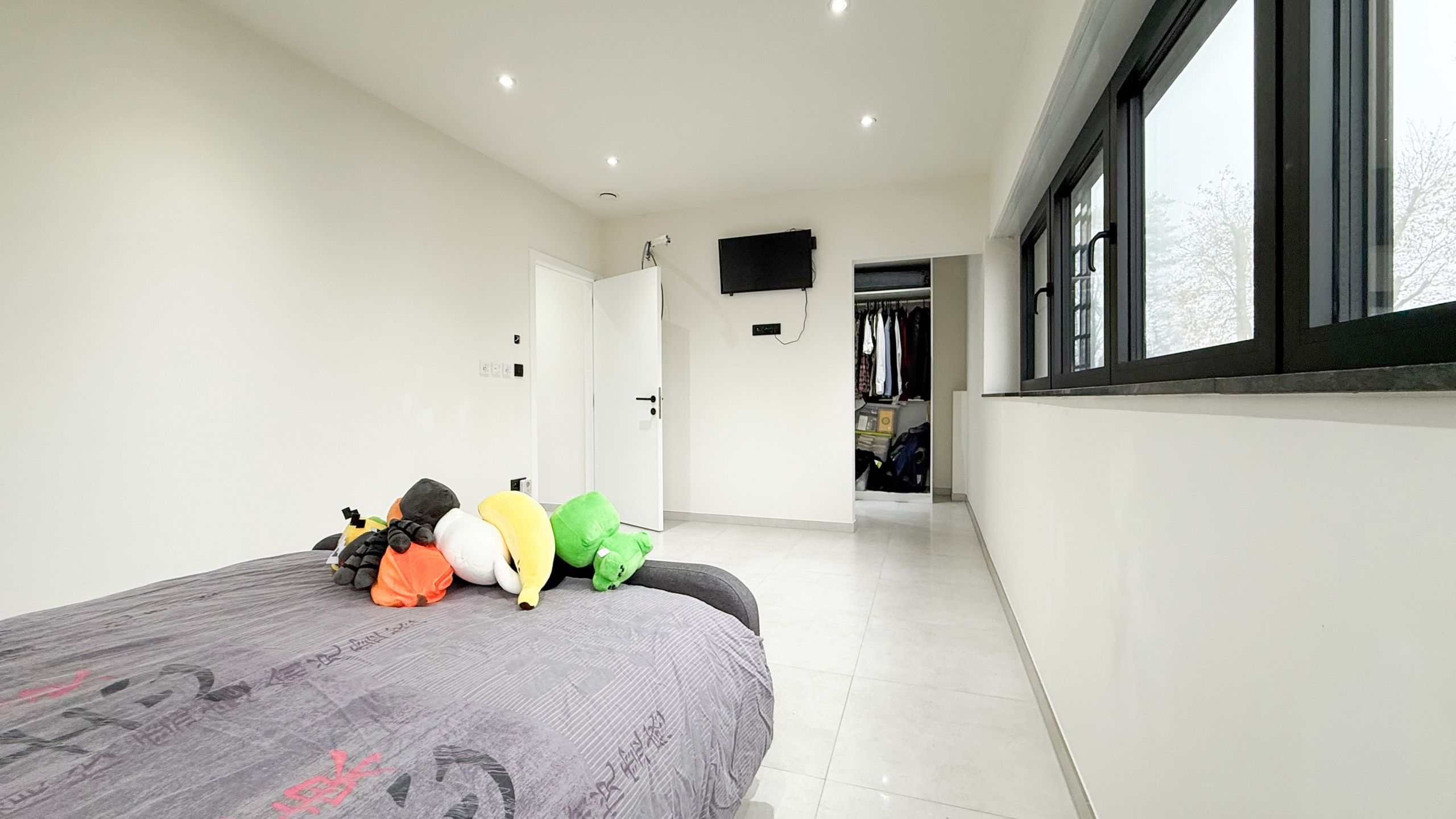 Exclusieve villa met hoogwaardige afwerking Genk! foto 32