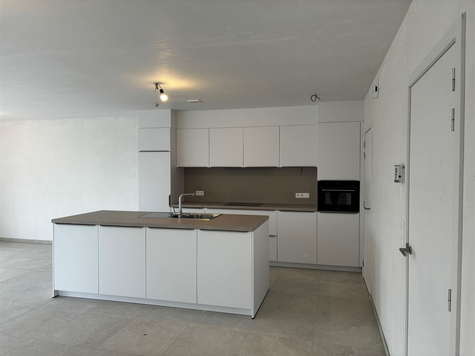Nieuwbouw met 4 slaapkamers foto 7