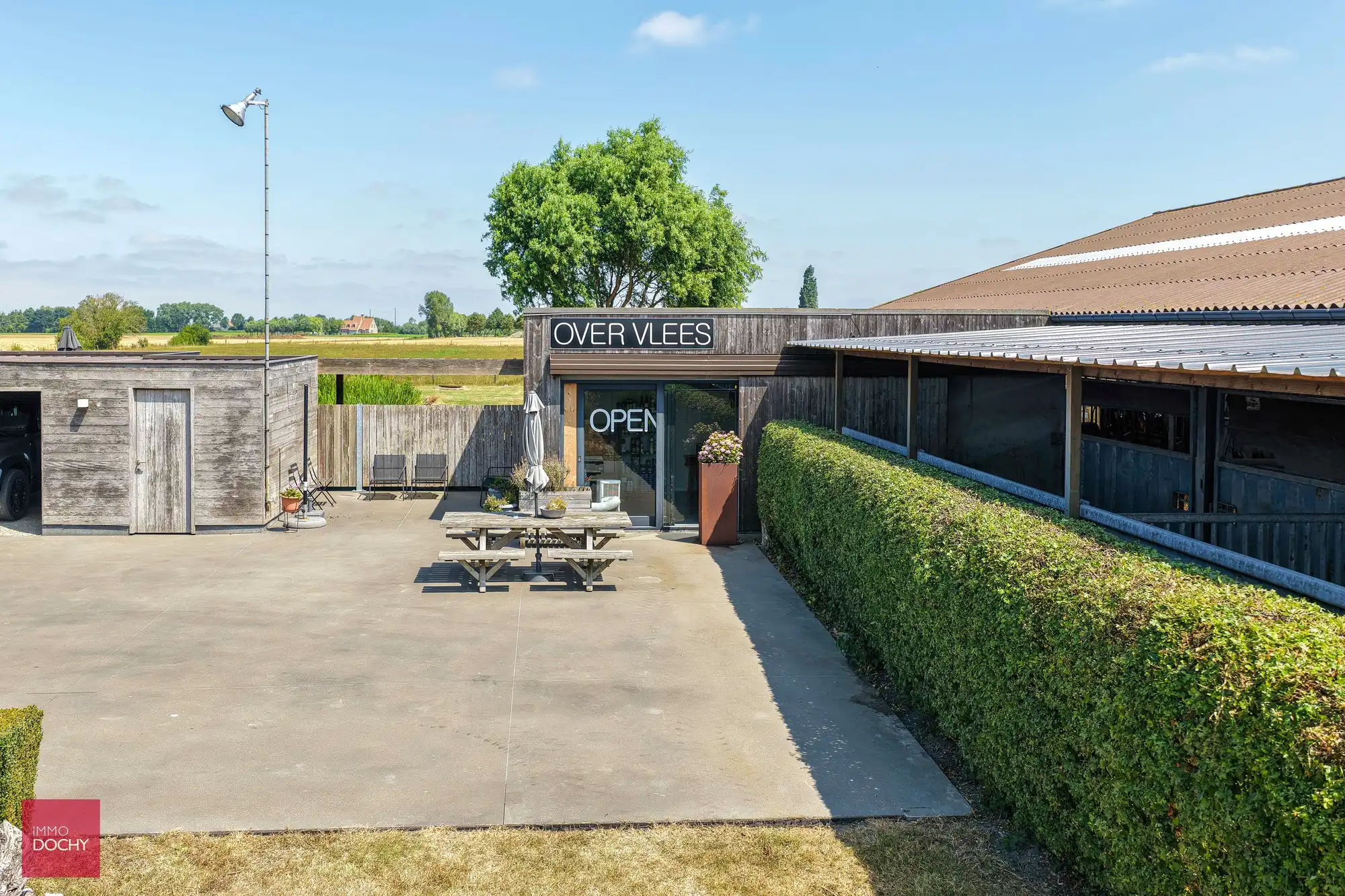 Landelijke woning met 2 vakantiewoningen en hoevewinkel foto 10