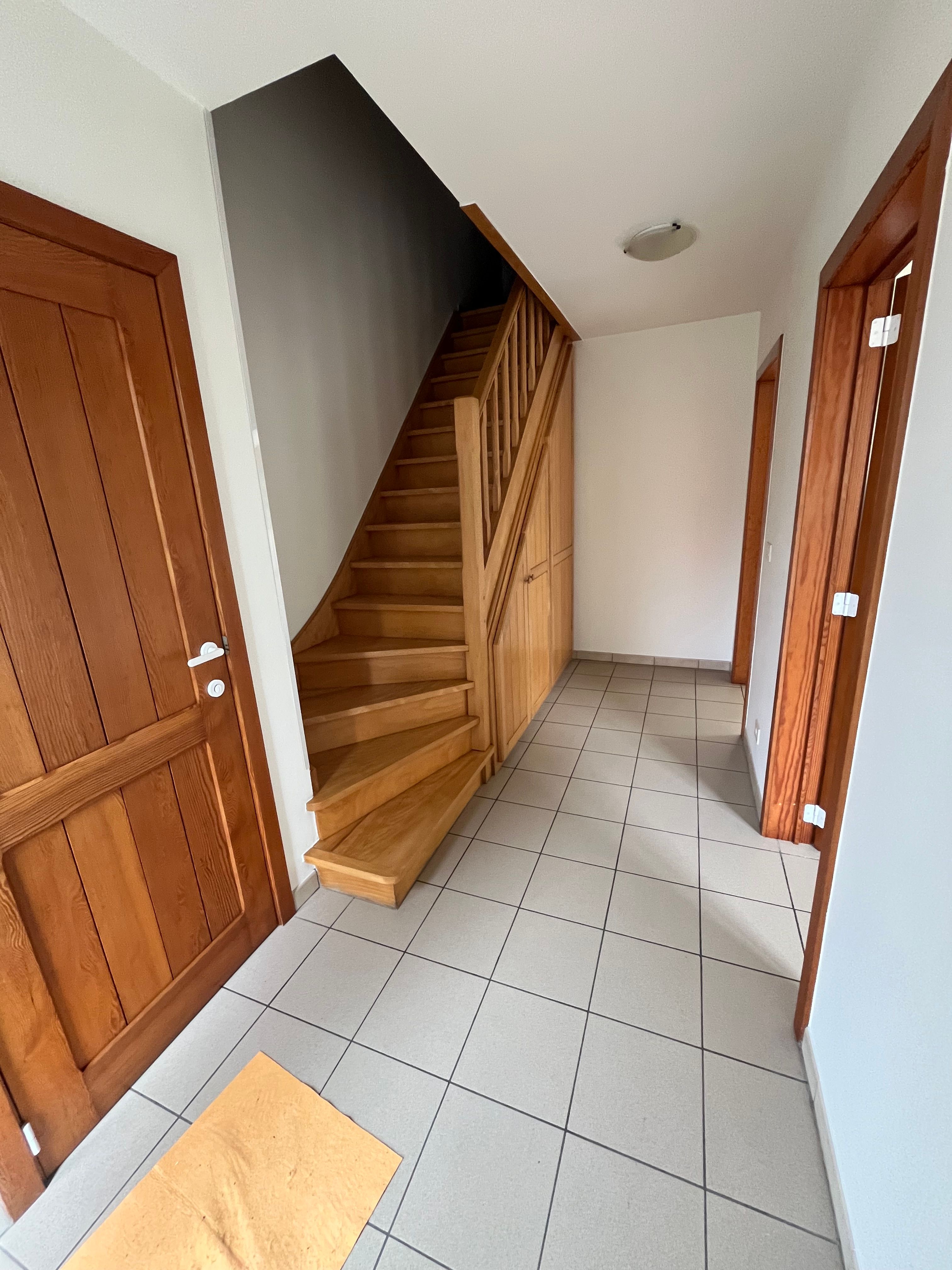 Ruime, lichtrijke woning foto 7