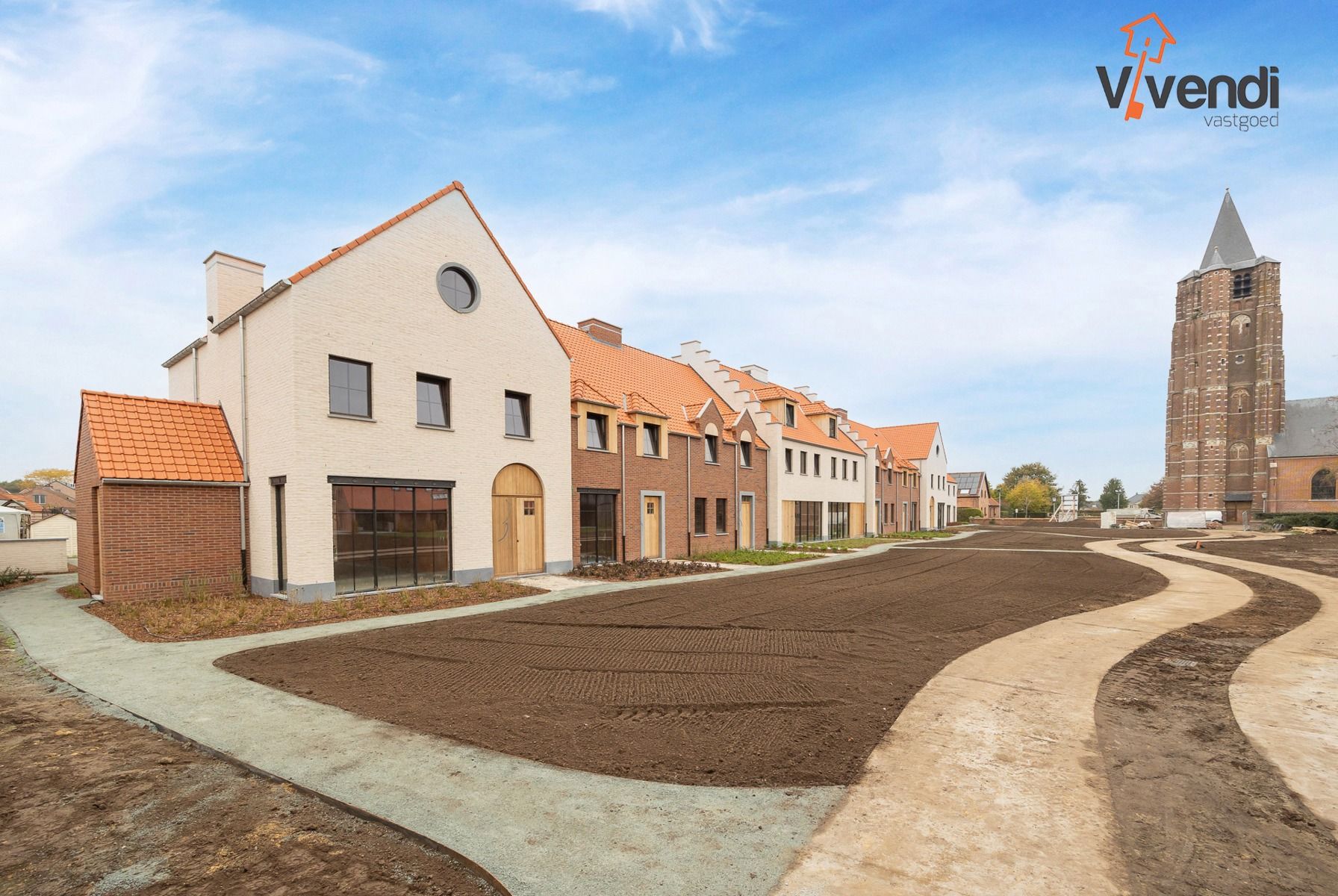Stijlvol wonen in de schaduw van de St-Michielskerk. foto {{pictureIndex}}