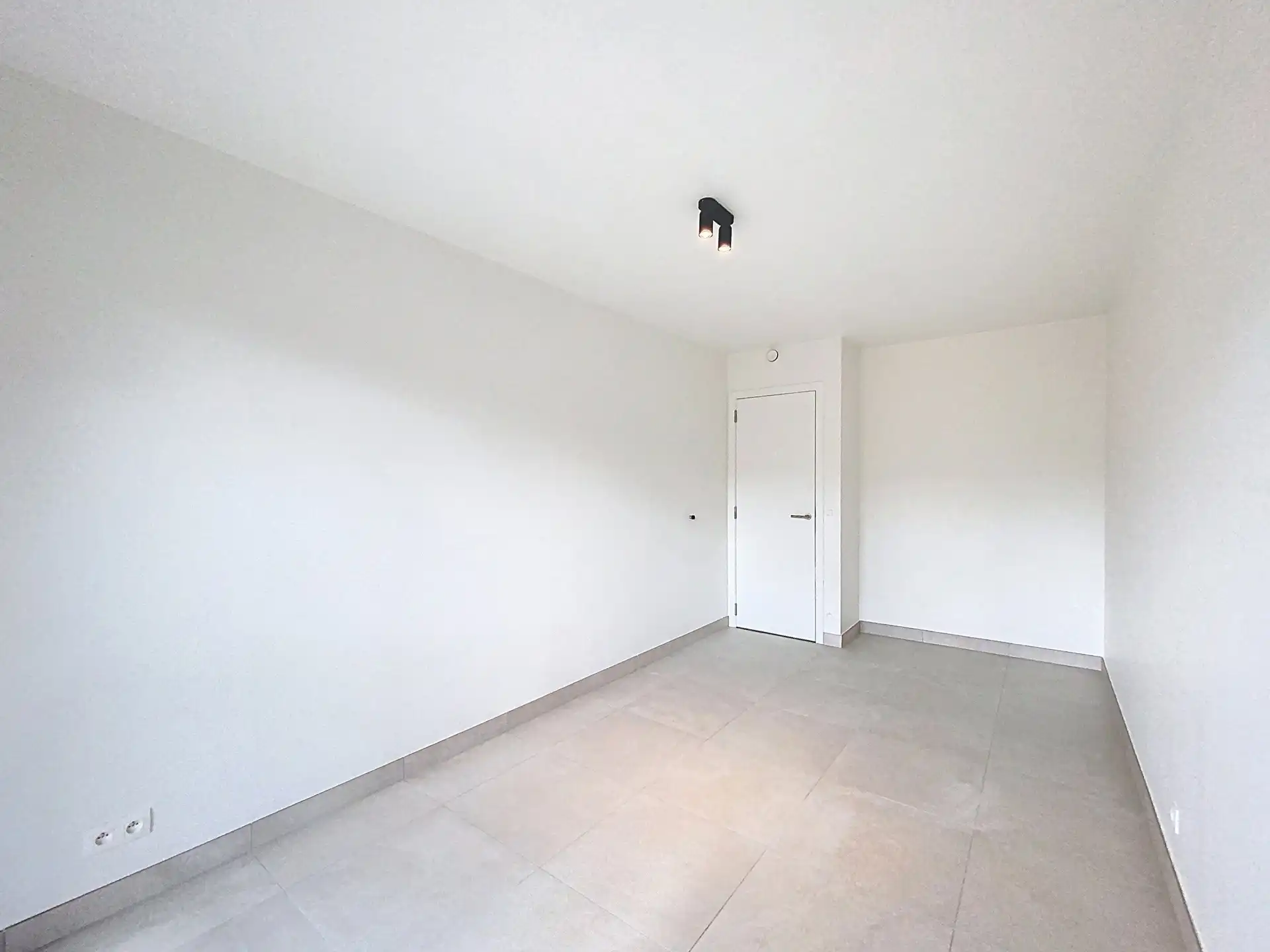 Duplex 3 CH & nieuw kantoor met prachtige volumes foto 12