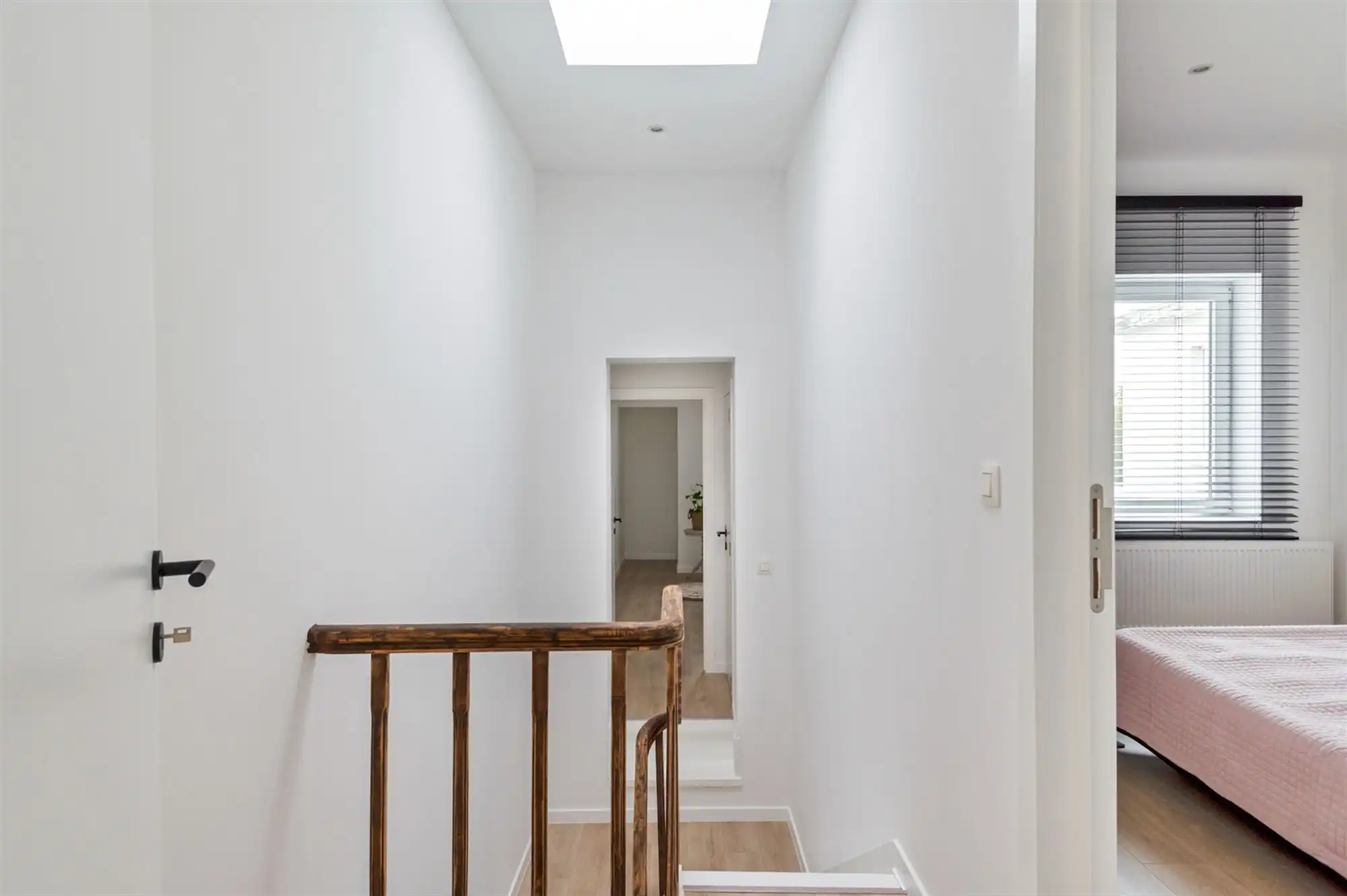 Volledig gerenoveerde woning met 3 slaapkamers foto 15