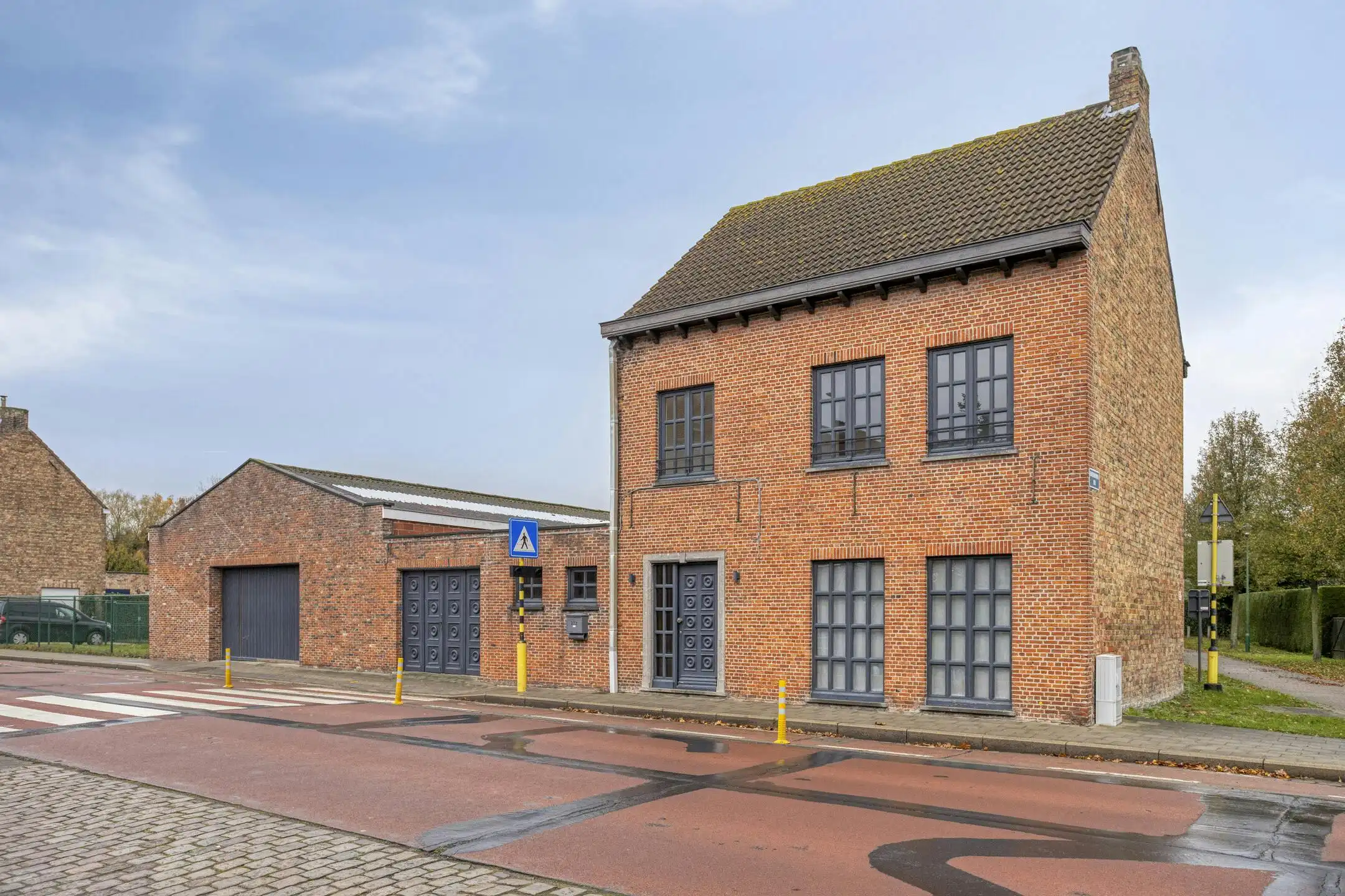 Huis met 2-3 slaapkamers, garage en loods (180m²) in Assebroek  foto 18