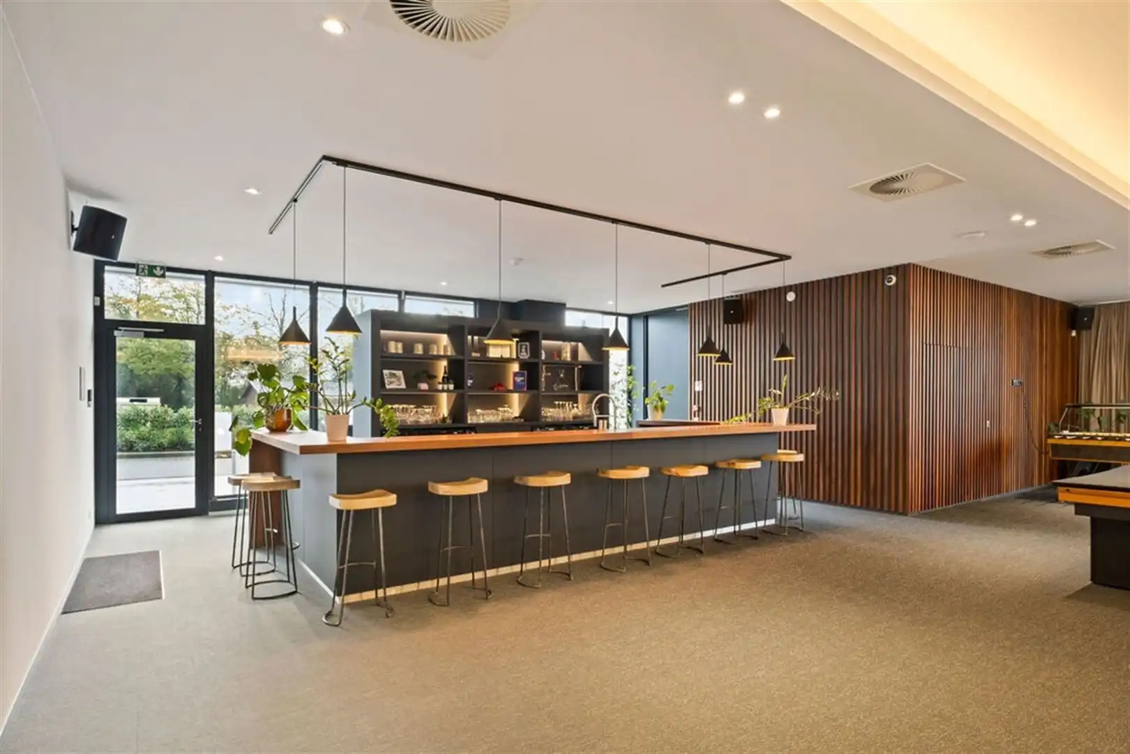 Magazijn met kantoren zichtlocatie E17 foto 12