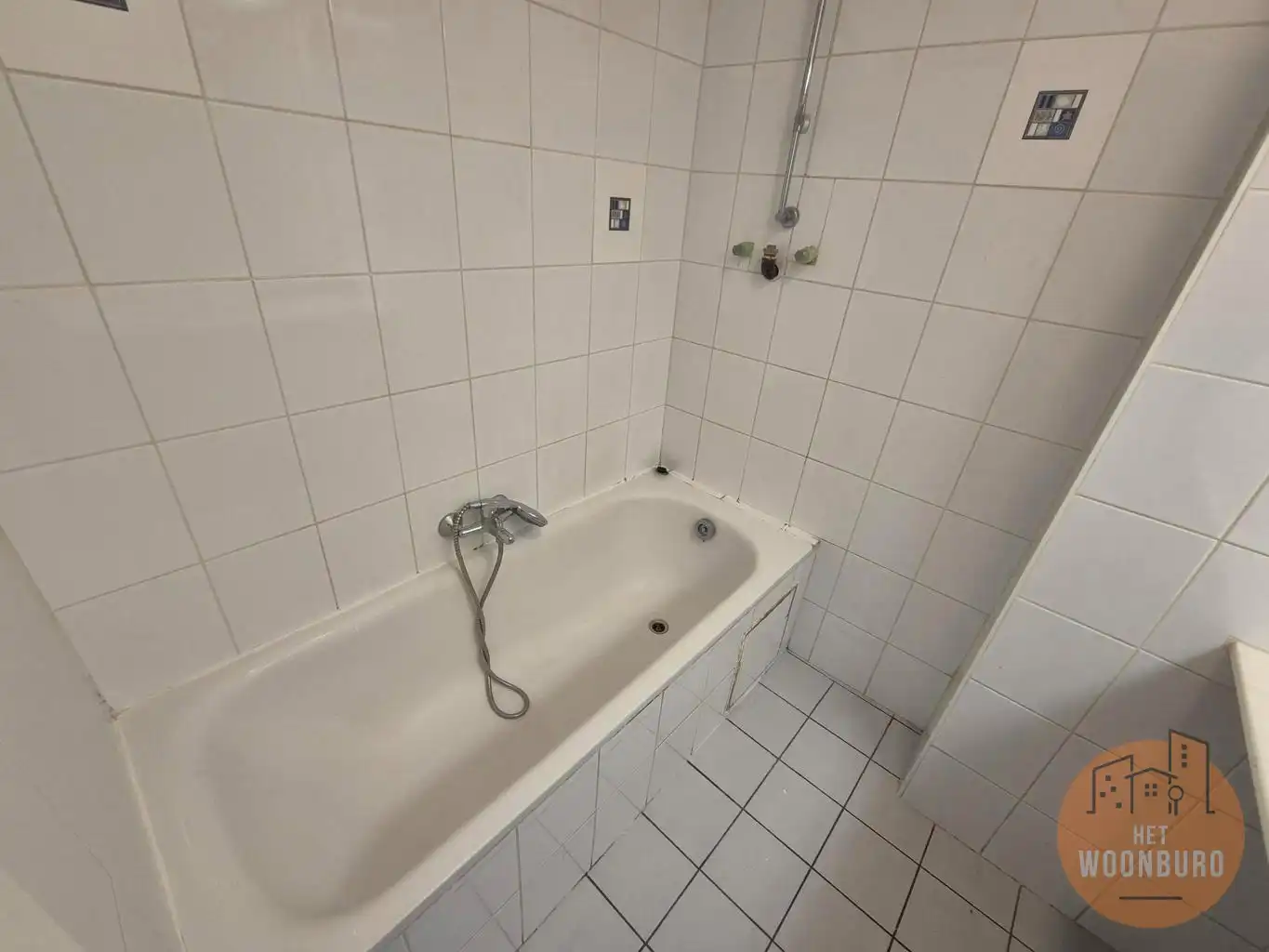 Appt. 1e Verd. met tuin, garage en kelder foto 9