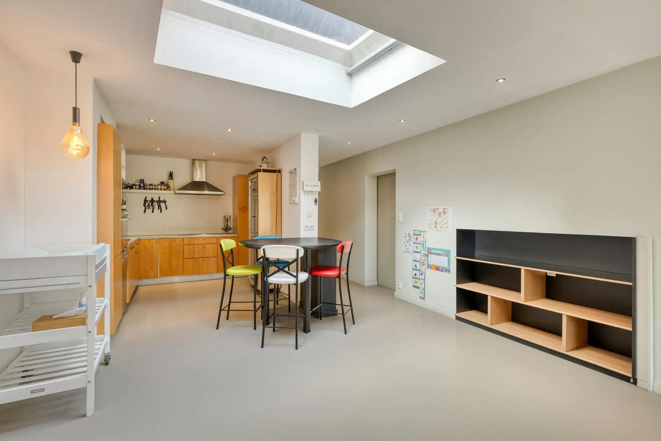 Instapklare woning met garage te koop in Heule! foto 5
