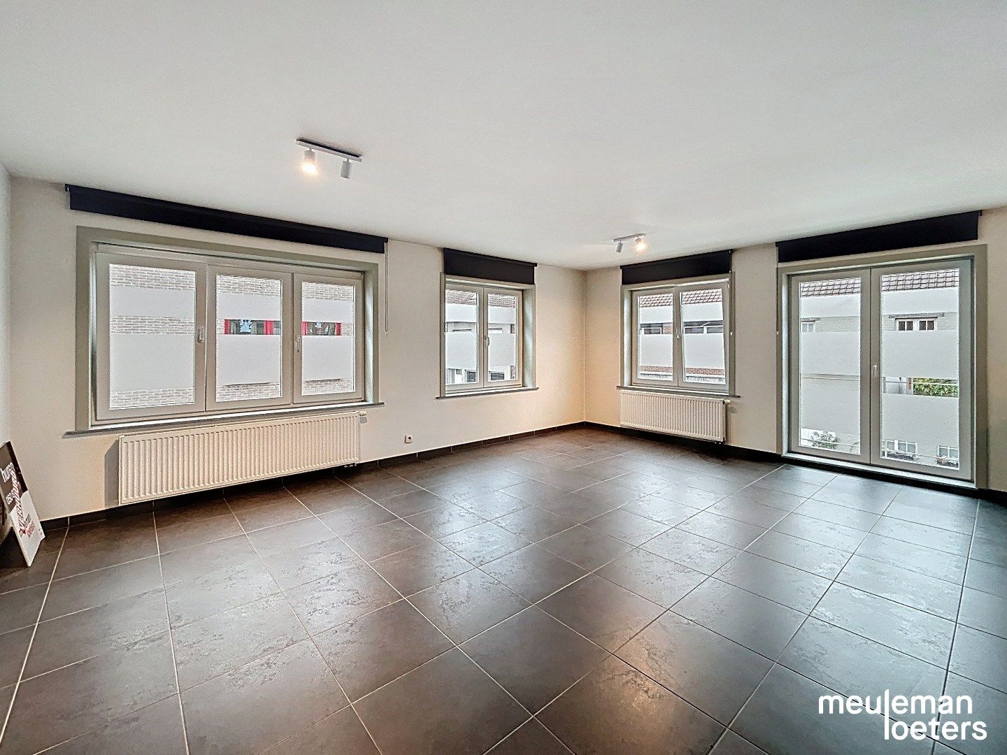 Lichtrijk appartement  nabij centrum foto 3