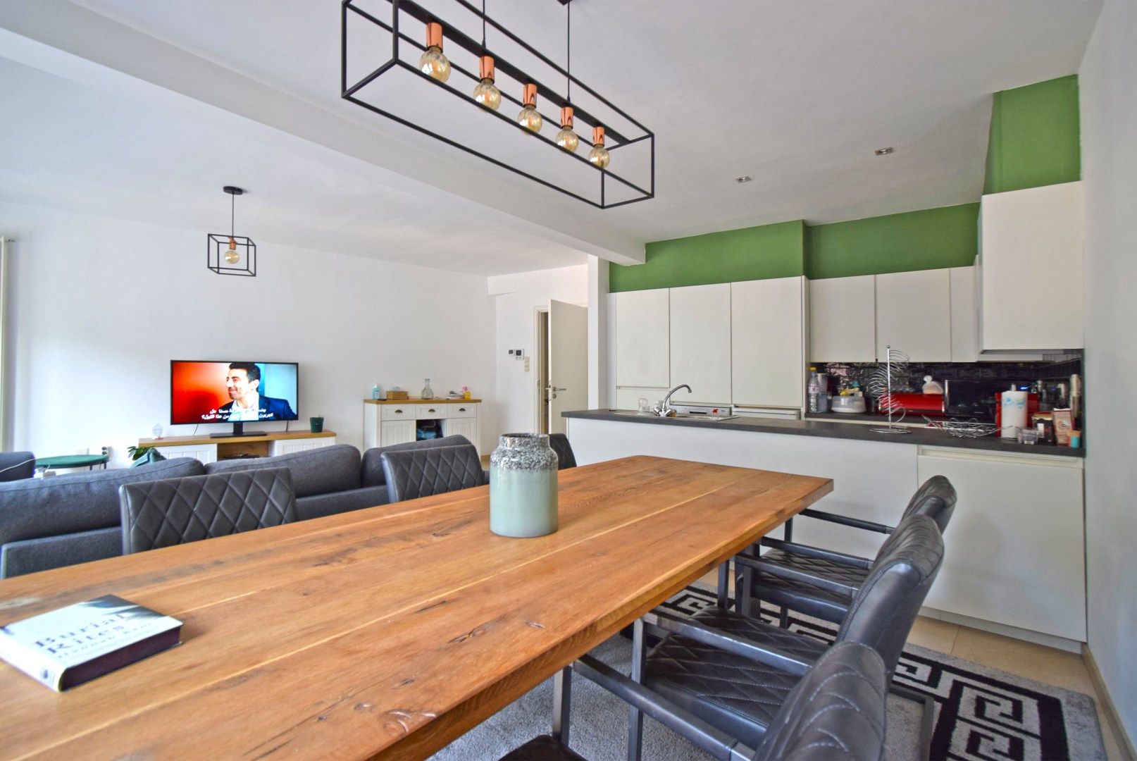 RUIM INSTAPKLAAR 3 SLAAPKAMER APPARTEMENT foto 4