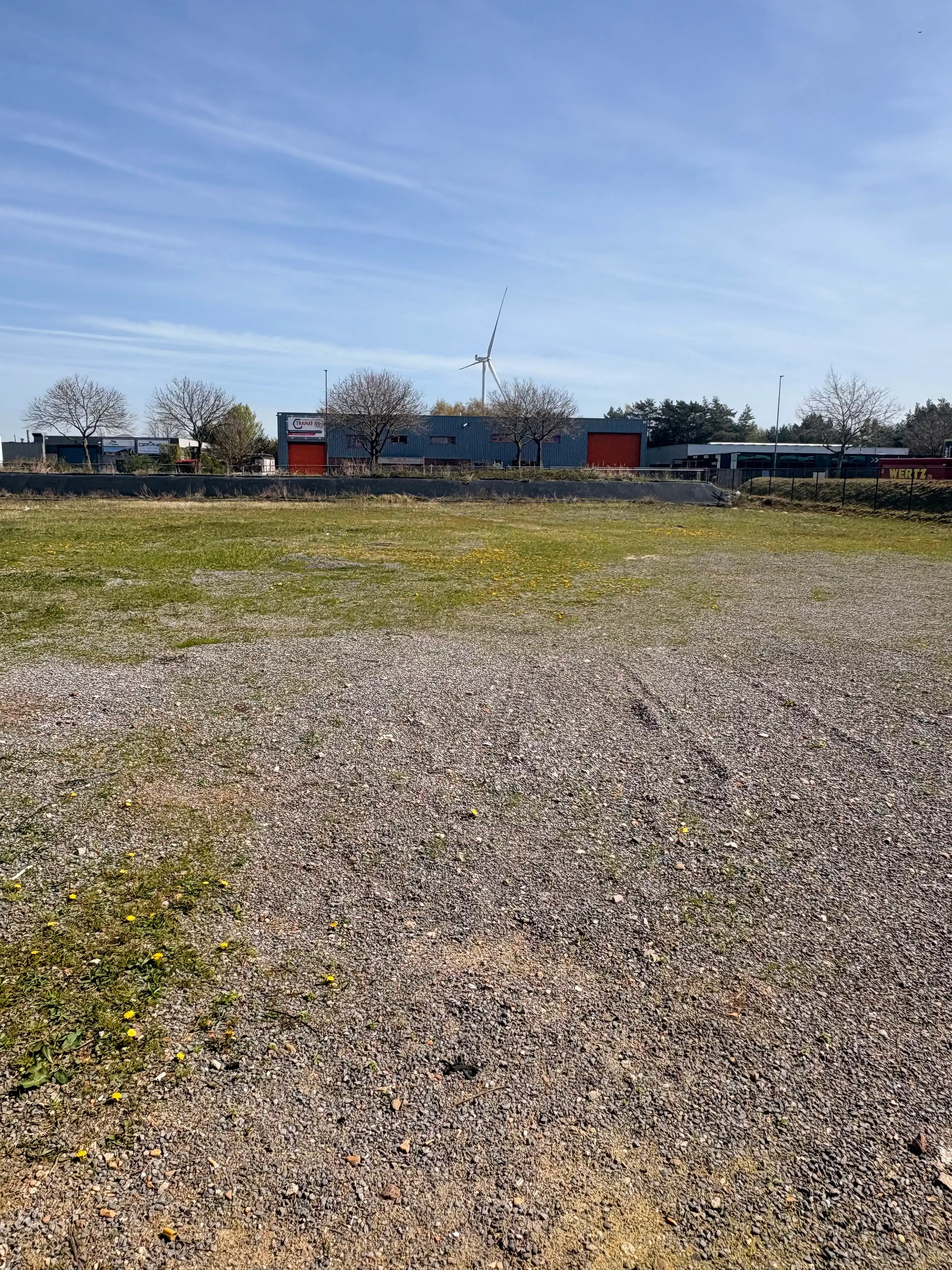 Buitenterrein te huur op industrieterrein Dilsen-Stokkem foto 3