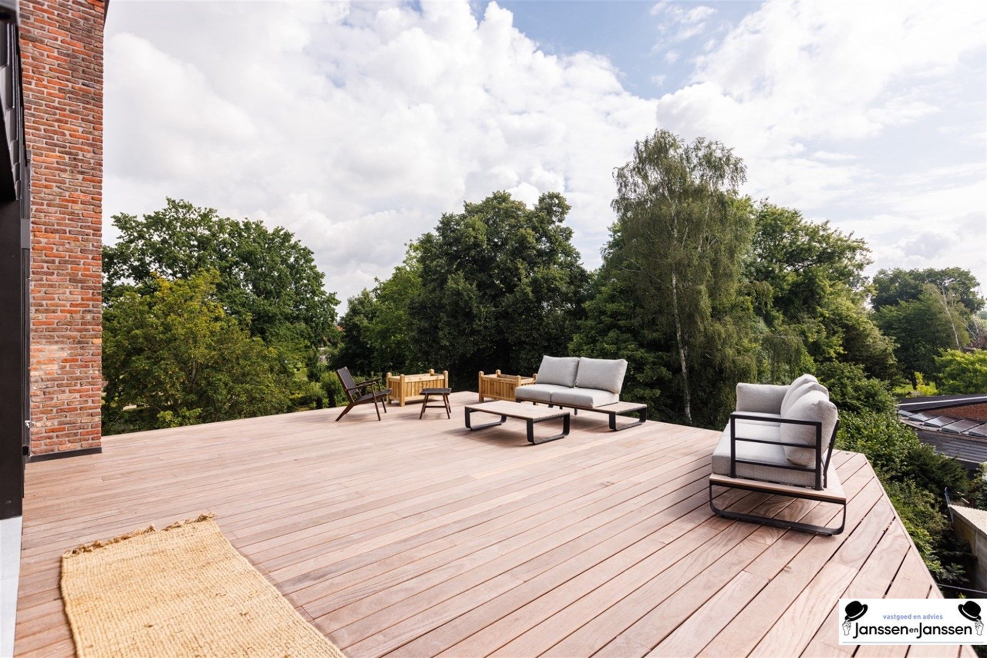 Prachtig appartement van 139 m² met 44 m² terras in Kasteelvilla Hortensia!  foto {{pictureIndex}}