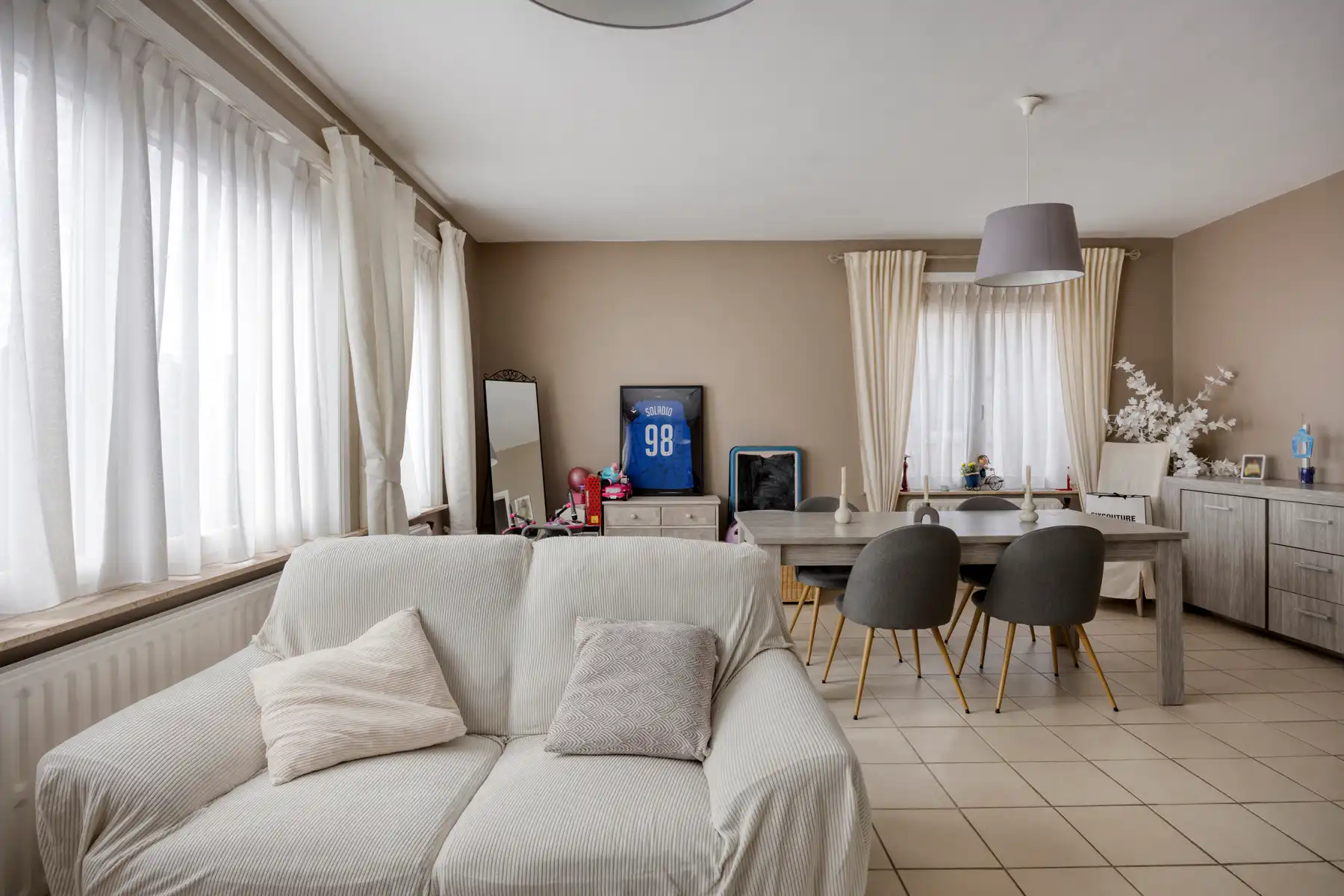 2-slaapkamerappartement met terras, garage en kelder foto 5