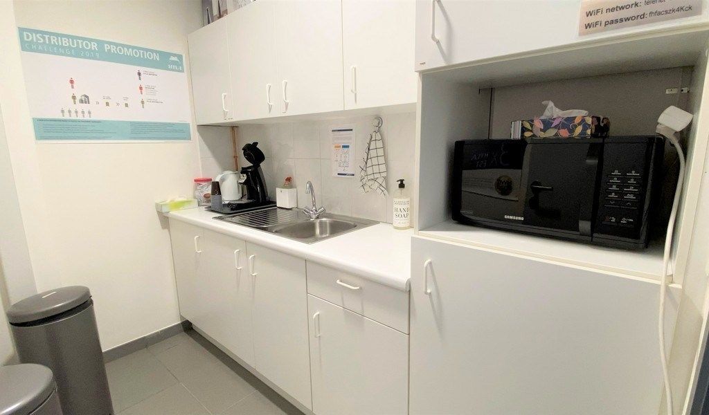 Lichtrijk kantoor te huur op zichtlocatie te Sint-Martens-Latem foto 10