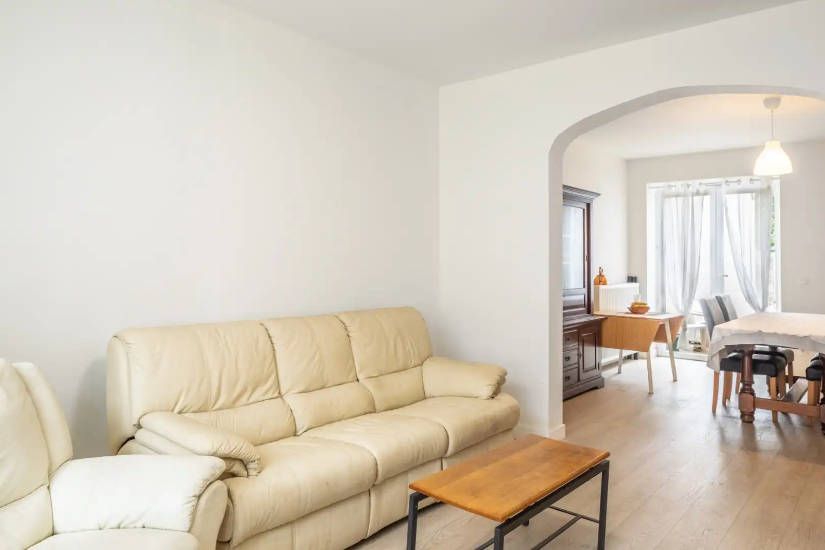 Opportuniteit ..reeds 2 gerenoveerde appartementen en in TOP staat!! foto 22