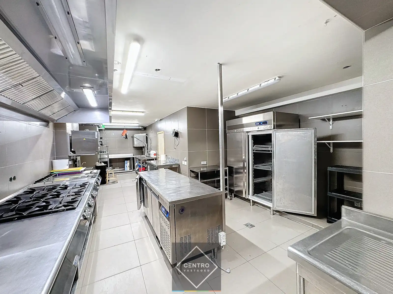 Uniek & exclusief aanbod: instapklaar (zo goed als nieuw) HORECAPAND (restaurant/brasserie), inclusief de VOLLEDIGE inboedel TE KOOP op de zeedijk te Zeebrugge! foto 20