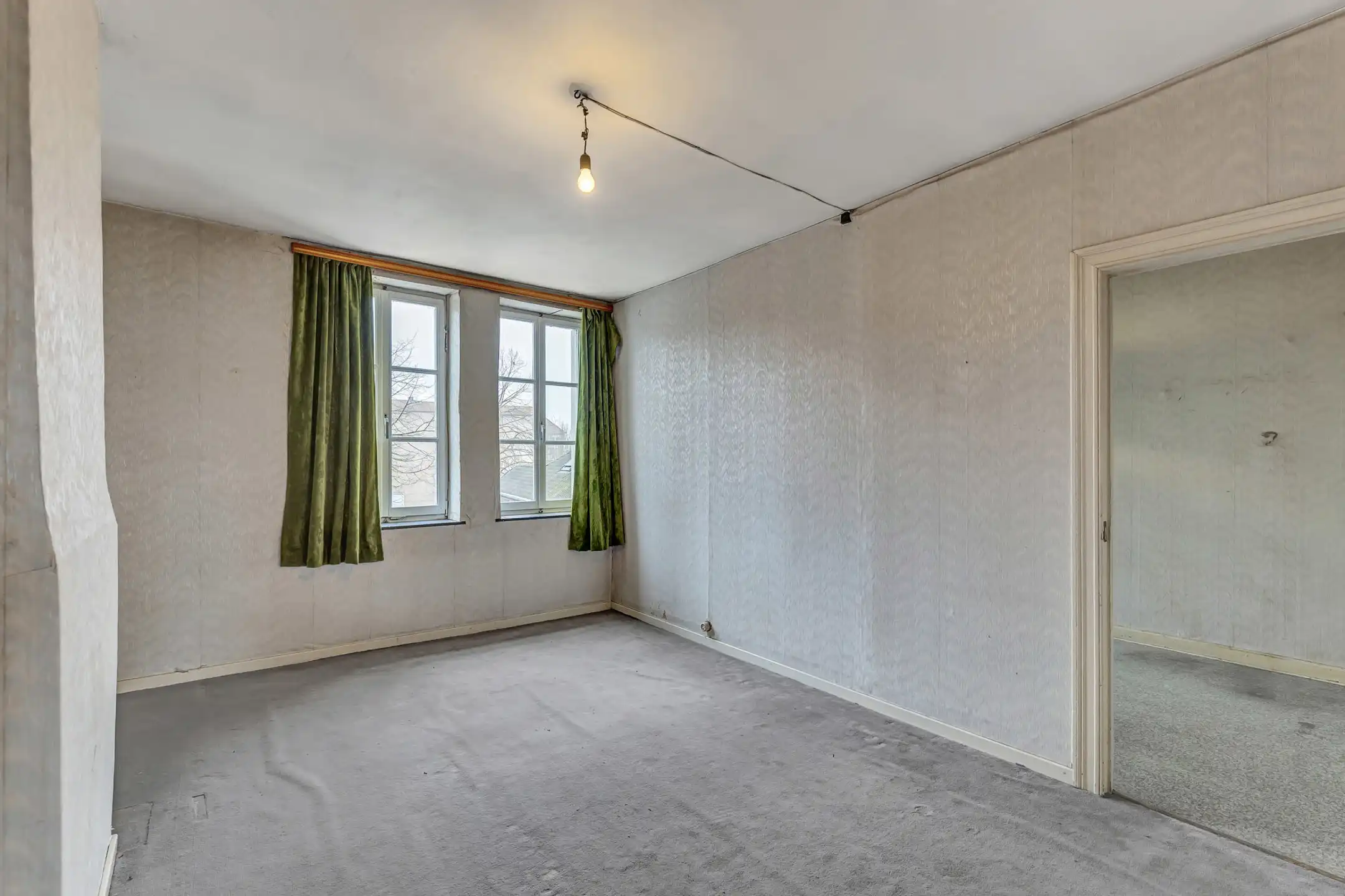 Charmante rijwoning met tuin en garage foto 12