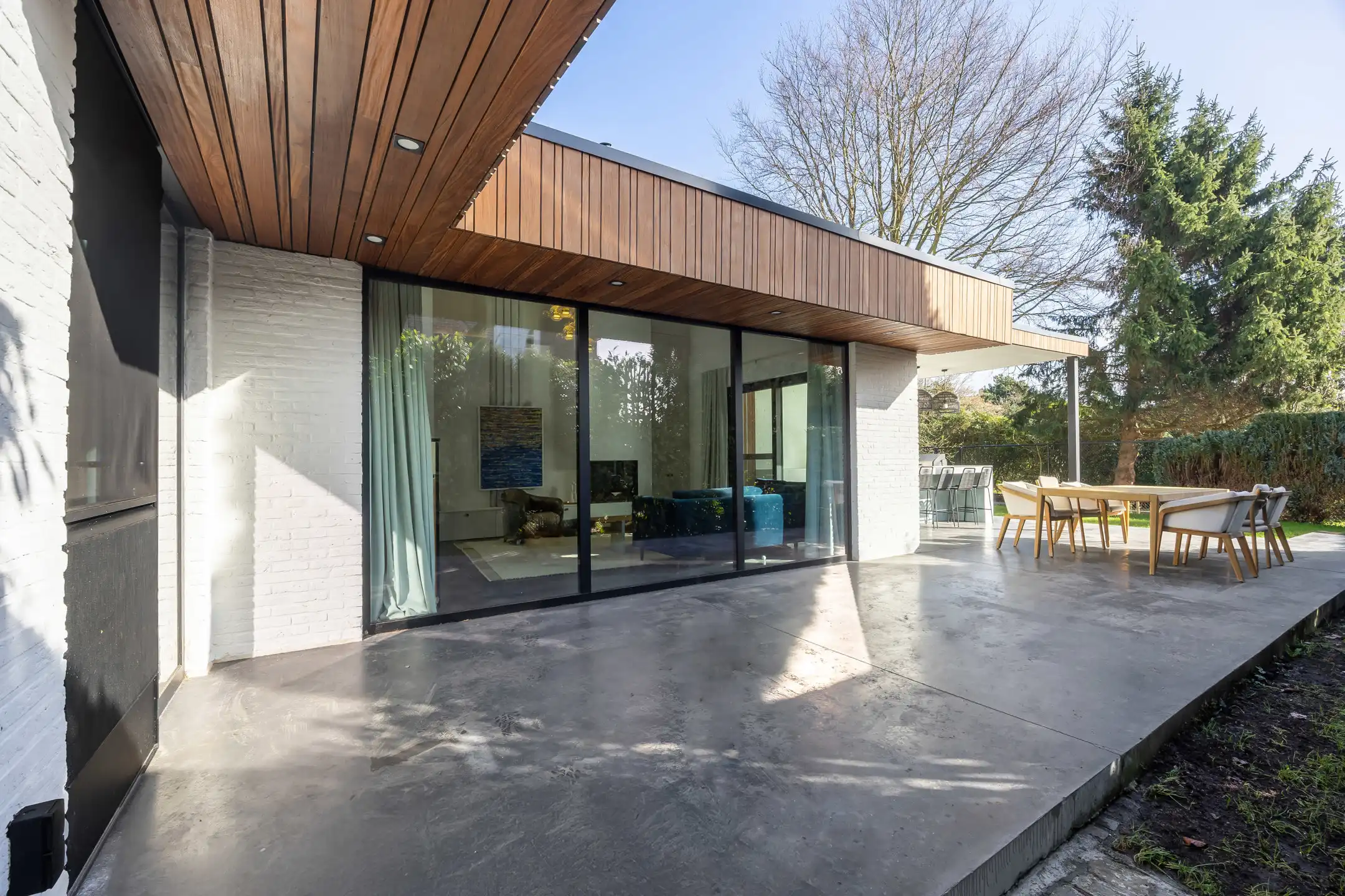 Een designparel in het groen met prachtige buiten bar foto 17