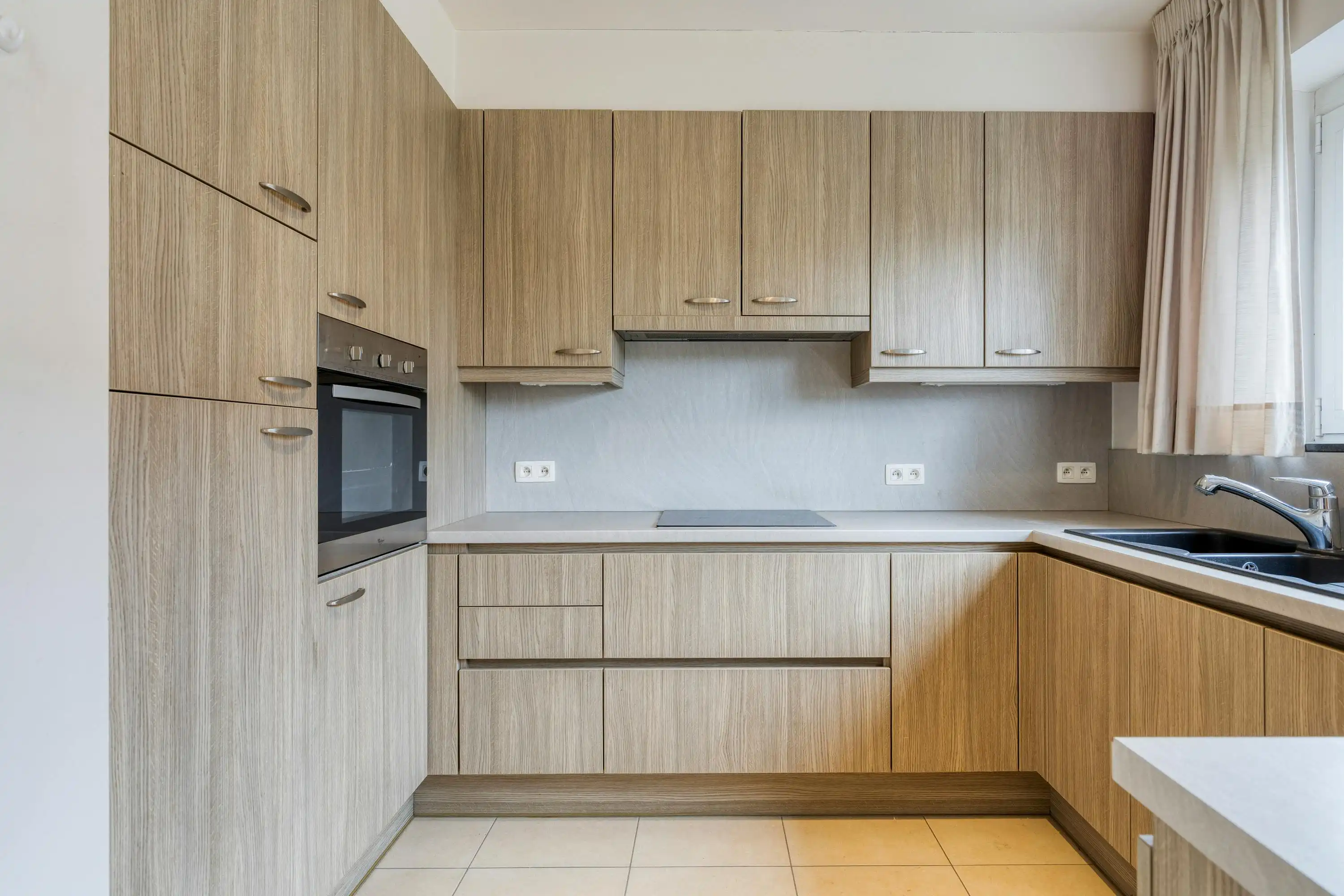 Appartement met 2 kamers en groot terras in Strombek-Bever foto 5