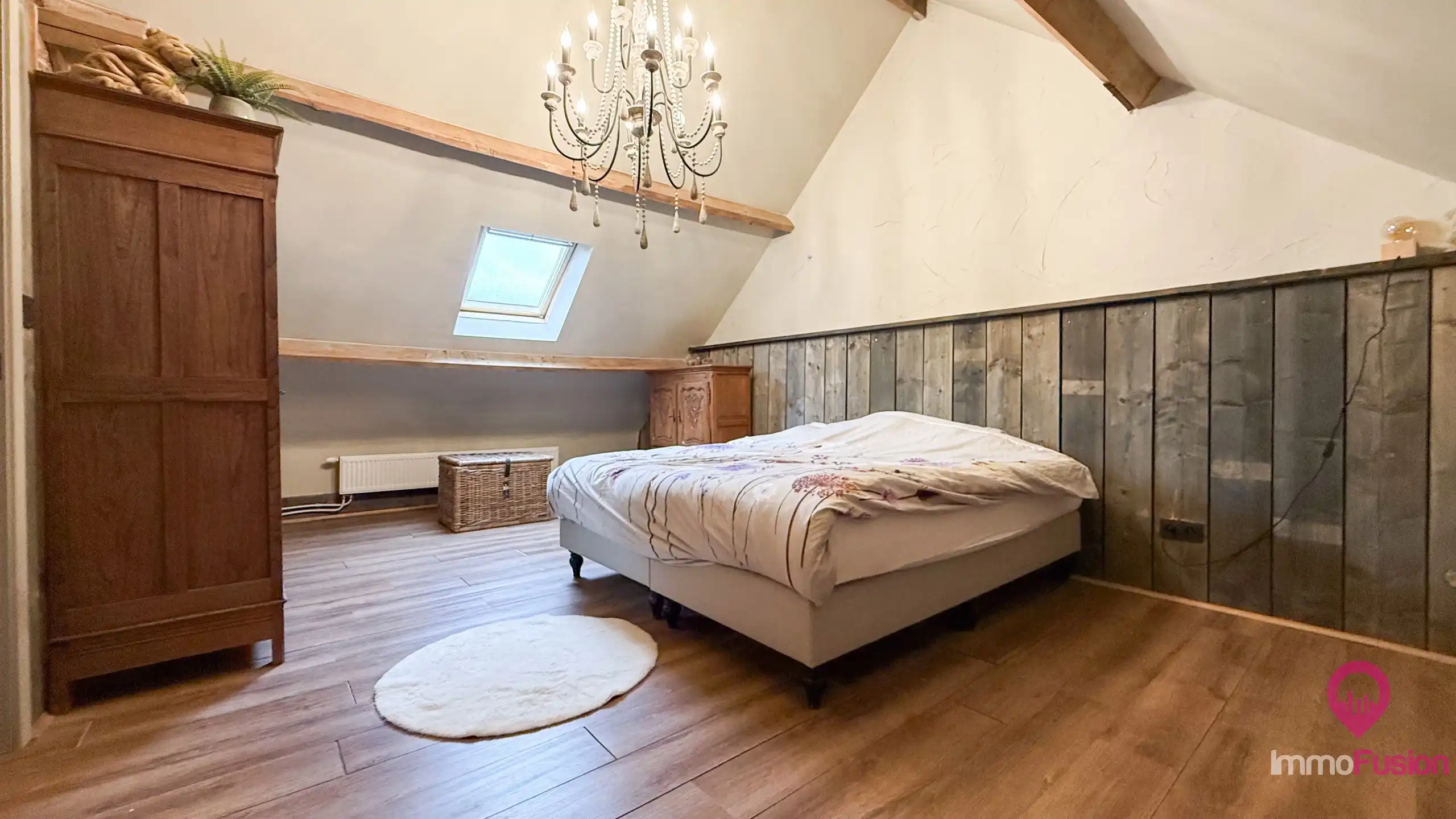 Gerenoveerde landelijk moderne woning op 28 are met 4 suites! foto 31