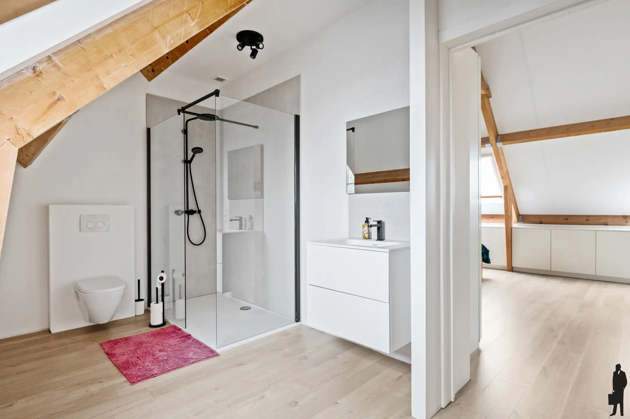 Instapklare woning met 4 slpks, ZO tuin en dubbele garagebox foto 26