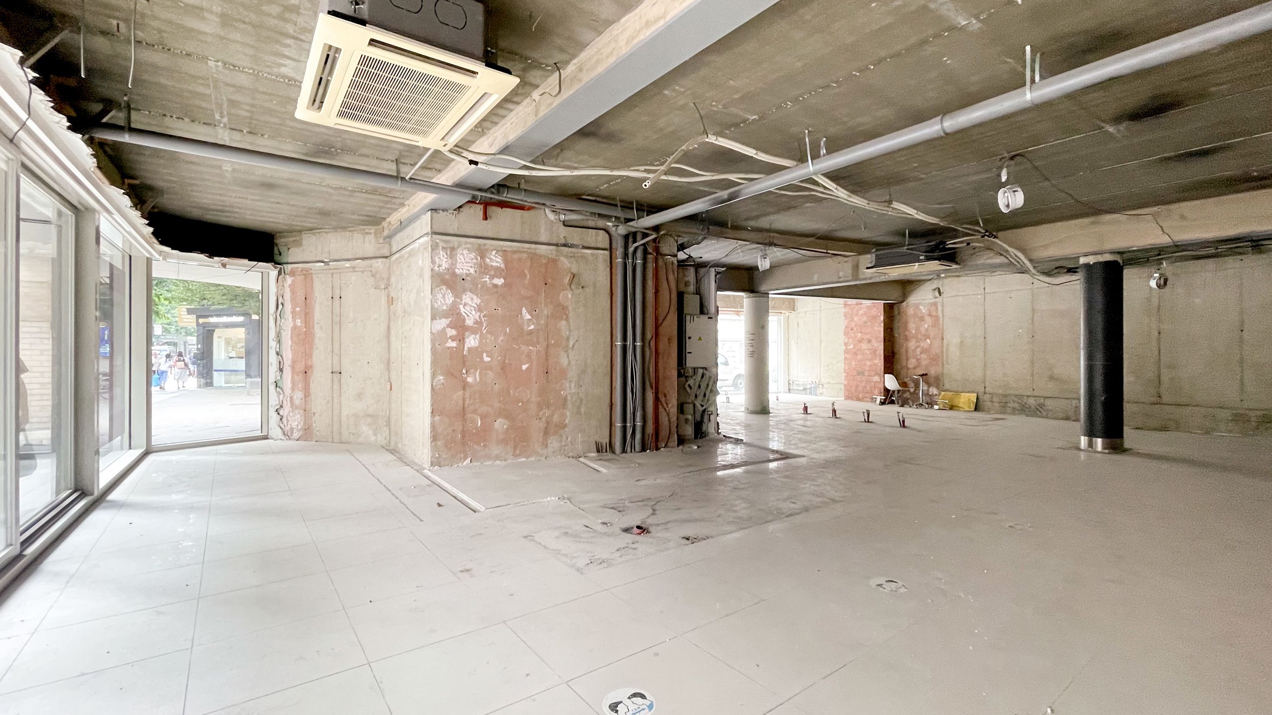 commercieel gelijkvloers ca 145 m² in Nationalestraat foto 8