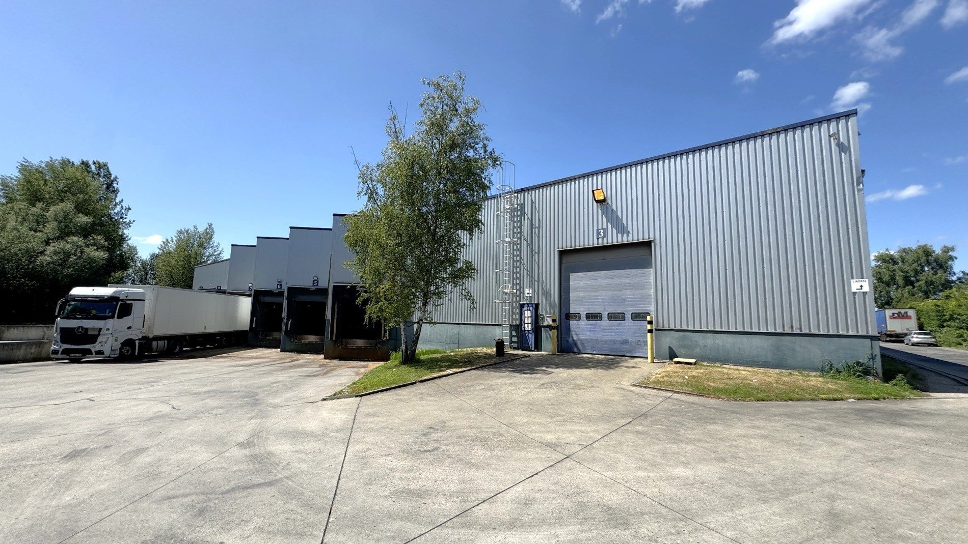 Logistieke loods te huur in I.Z. Krekelenberg Boom foto 2