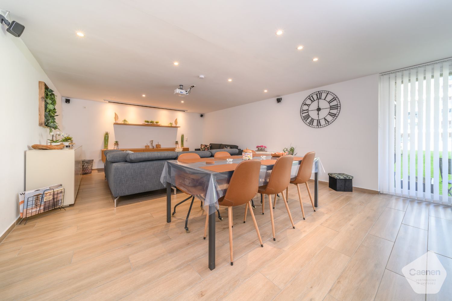 Gelijkvloers, instapklaar appartement met terras en tuin – volledig bemeubeld en op toplocatie vlakbij de Zeedijk! foto 4