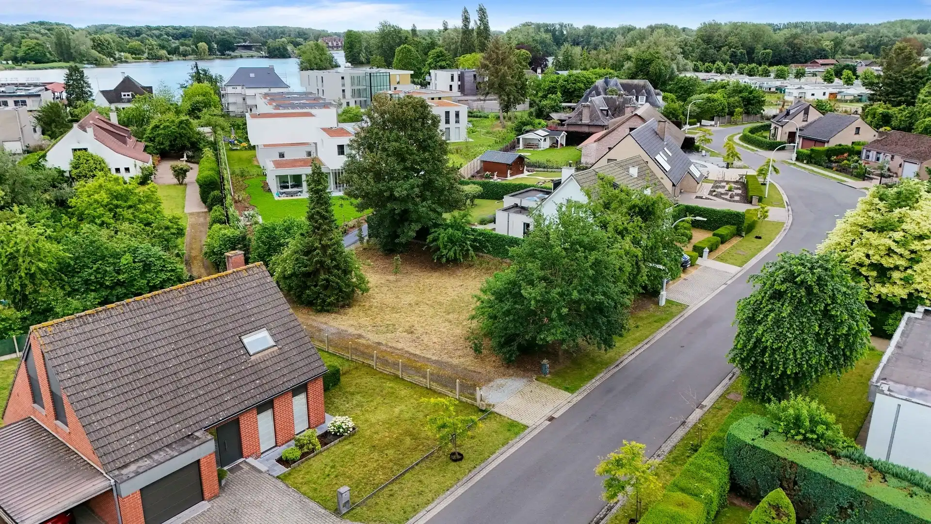 Bouwgrond van 549m² op rustige ligging nabij de Donk in Berlare foto 2