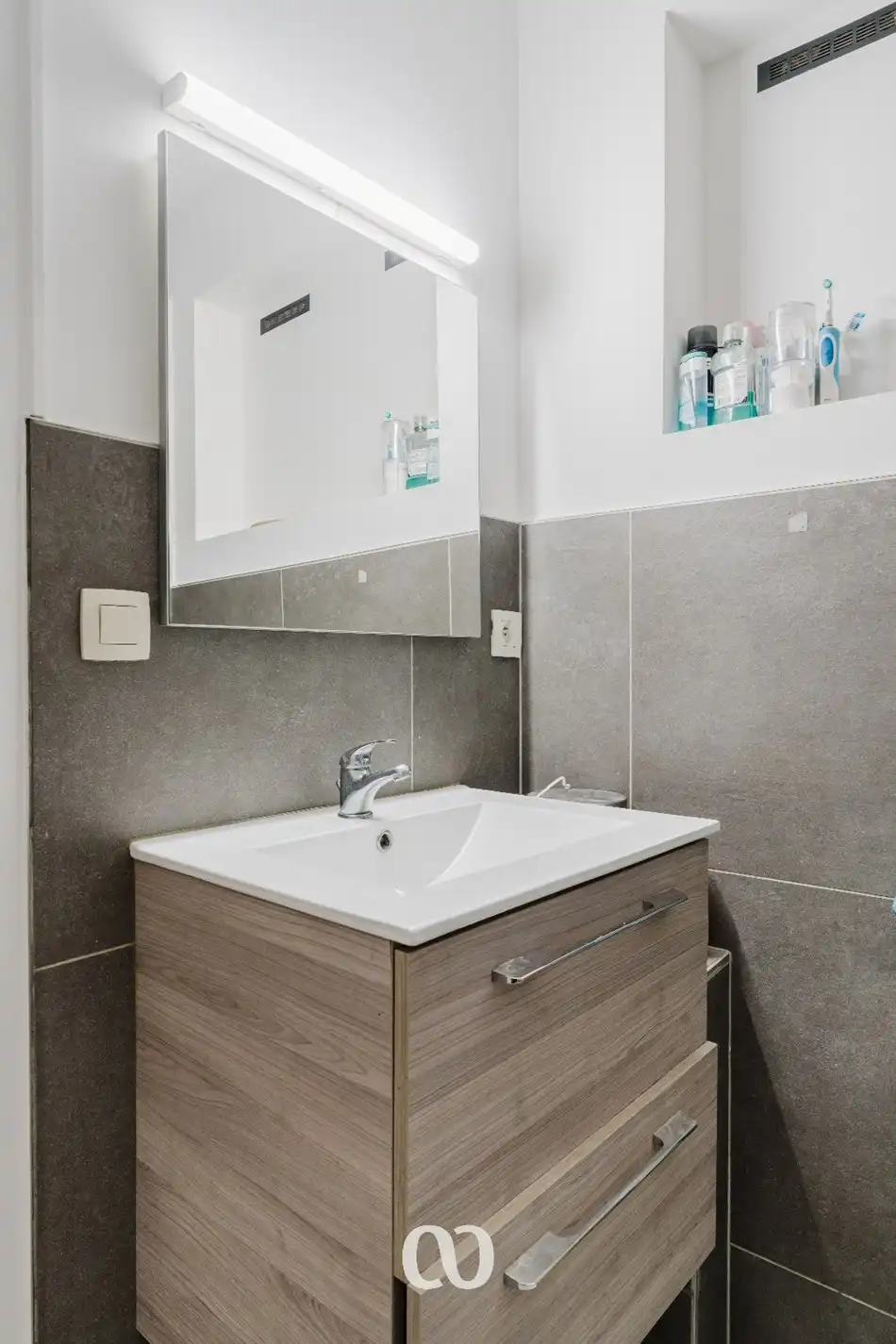 Gerenoveerd, ruim appartement op centrale ligging foto 8