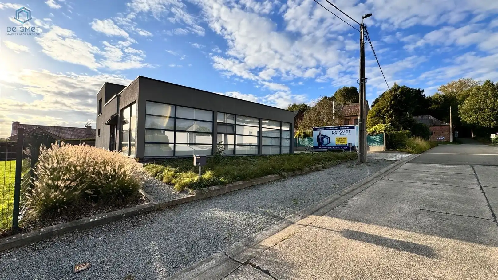 EERSTE BEZOEKDAG WOENSDAG 04/02 OP AFSPRAAK VAN 14U TOT 18U. foto {{pictureIndex}}