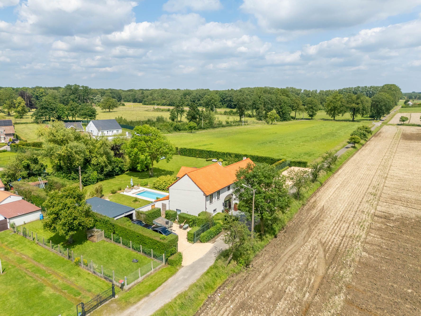 Luxe villa in Kortessem: een serene oase te midden van de natuur foto 32