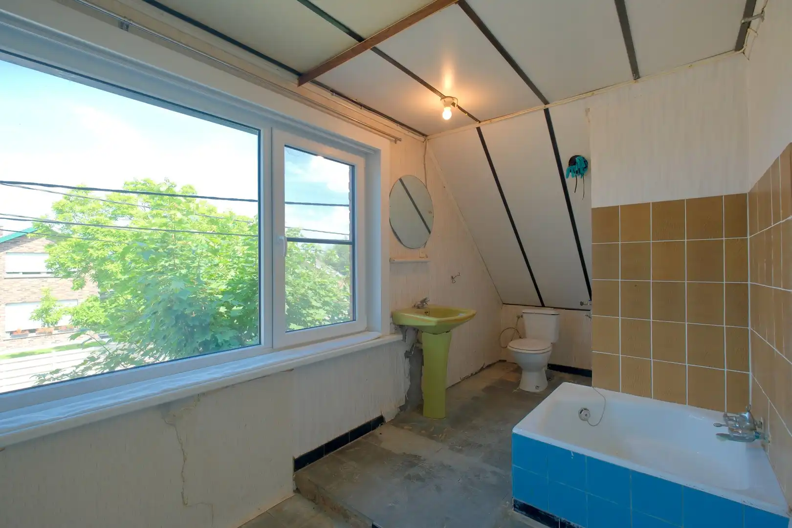 Lichtervelde - Woning met 3 slpks en garage op perceel van 629 m²! foto 11