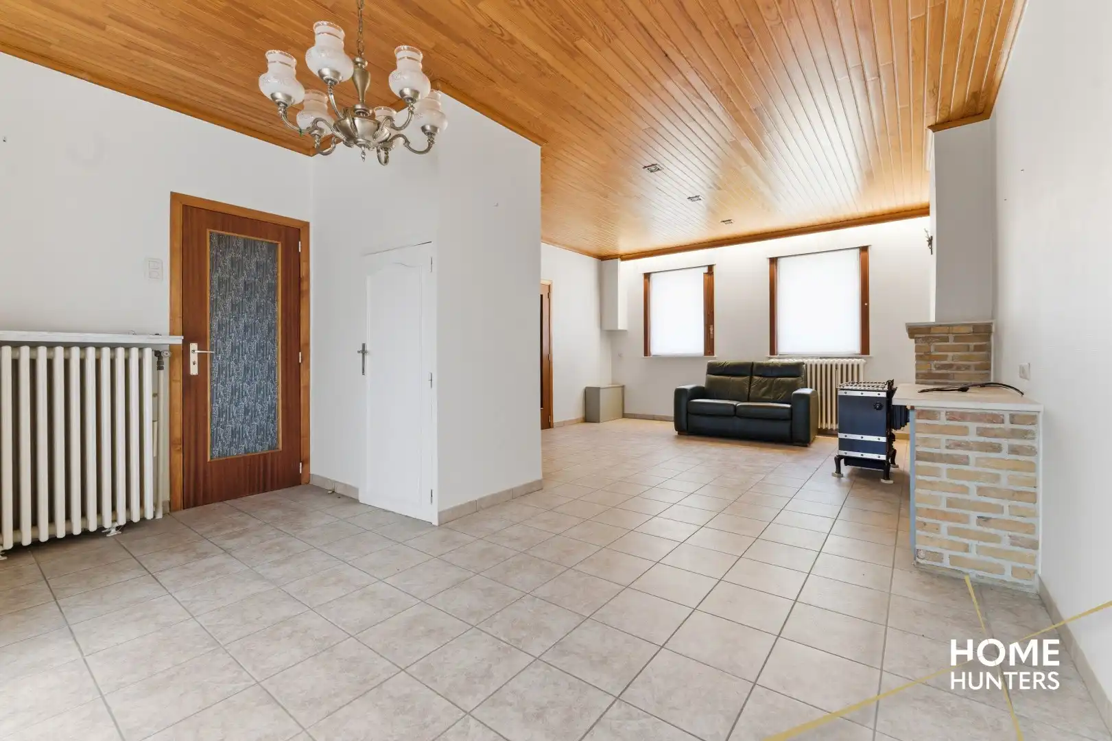 Te renoveren woning met 3 slaapkamers en gigantische tuin in Aalbeke foto 9