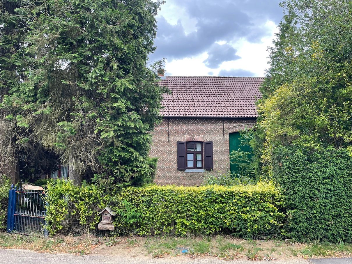 Ruime hoeve met bijgeb. 3255m² foto 2