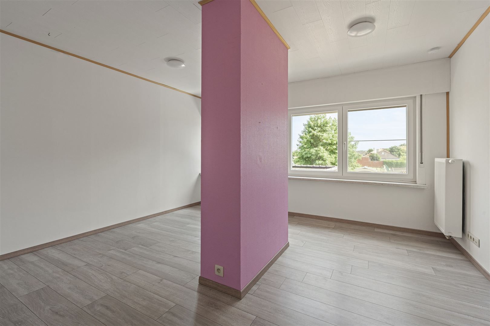 Zeer ruime woning met prachtige tuin foto 17