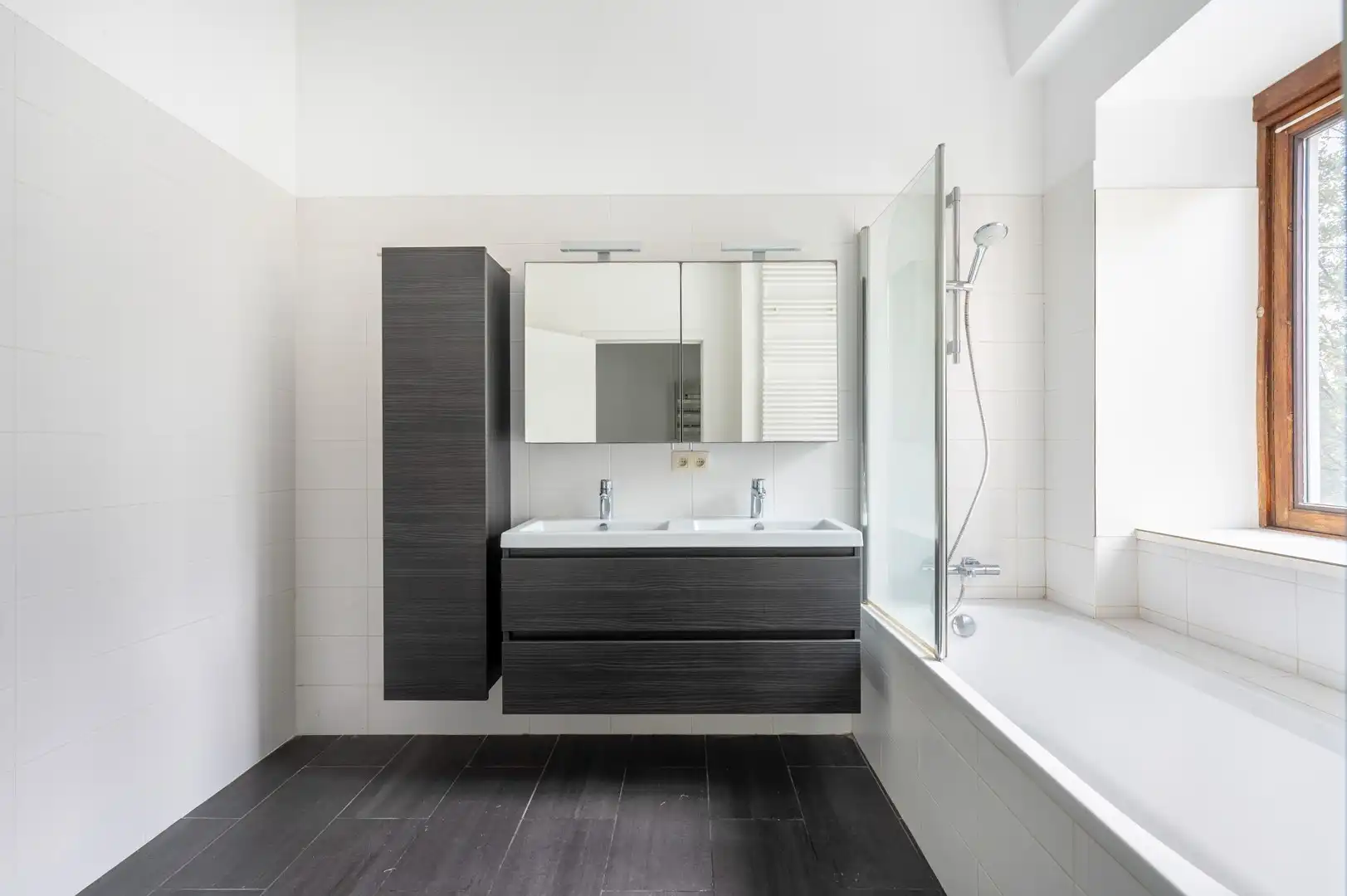 3 slaapkamerappartement TE HUUR foto 10