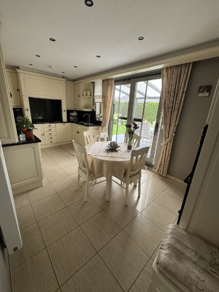 Instapklare woning met 3 slaapkamers en garage op 5a80 foto 8