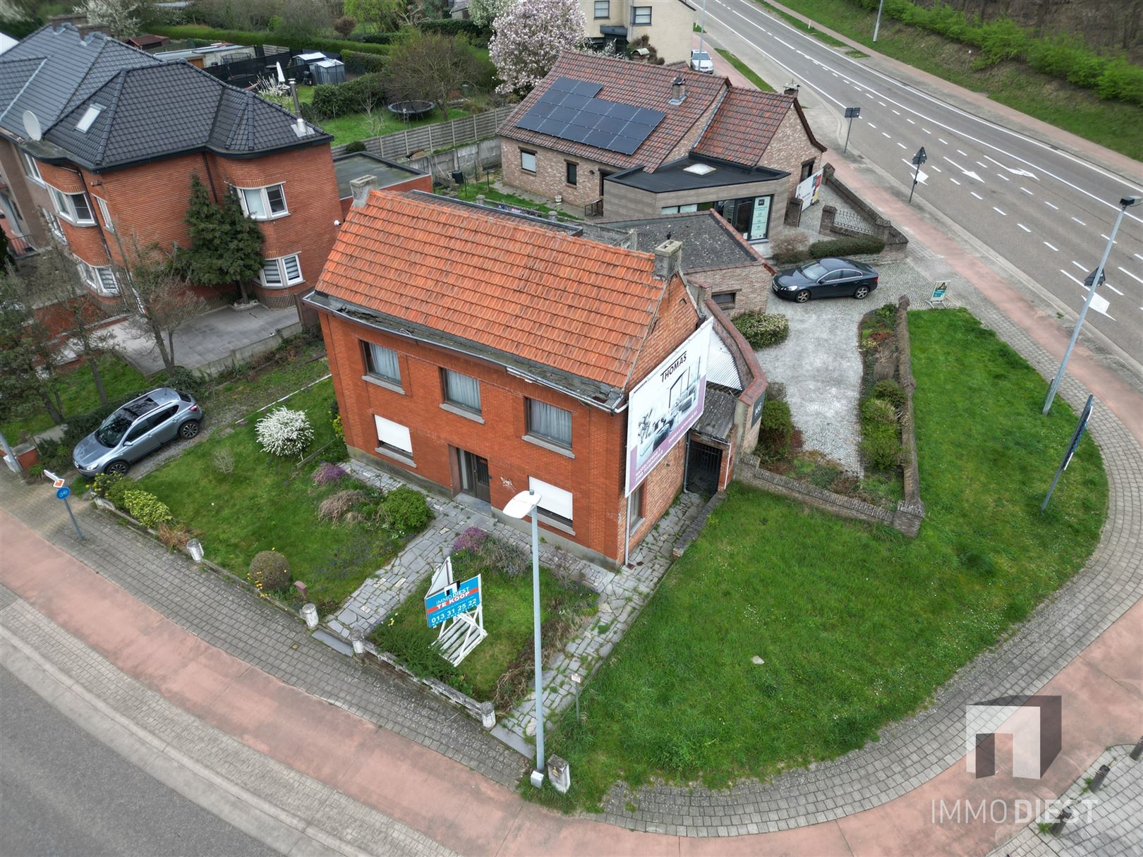 Ruime te renoveren woning met uitzonderlijke ligging! foto 6