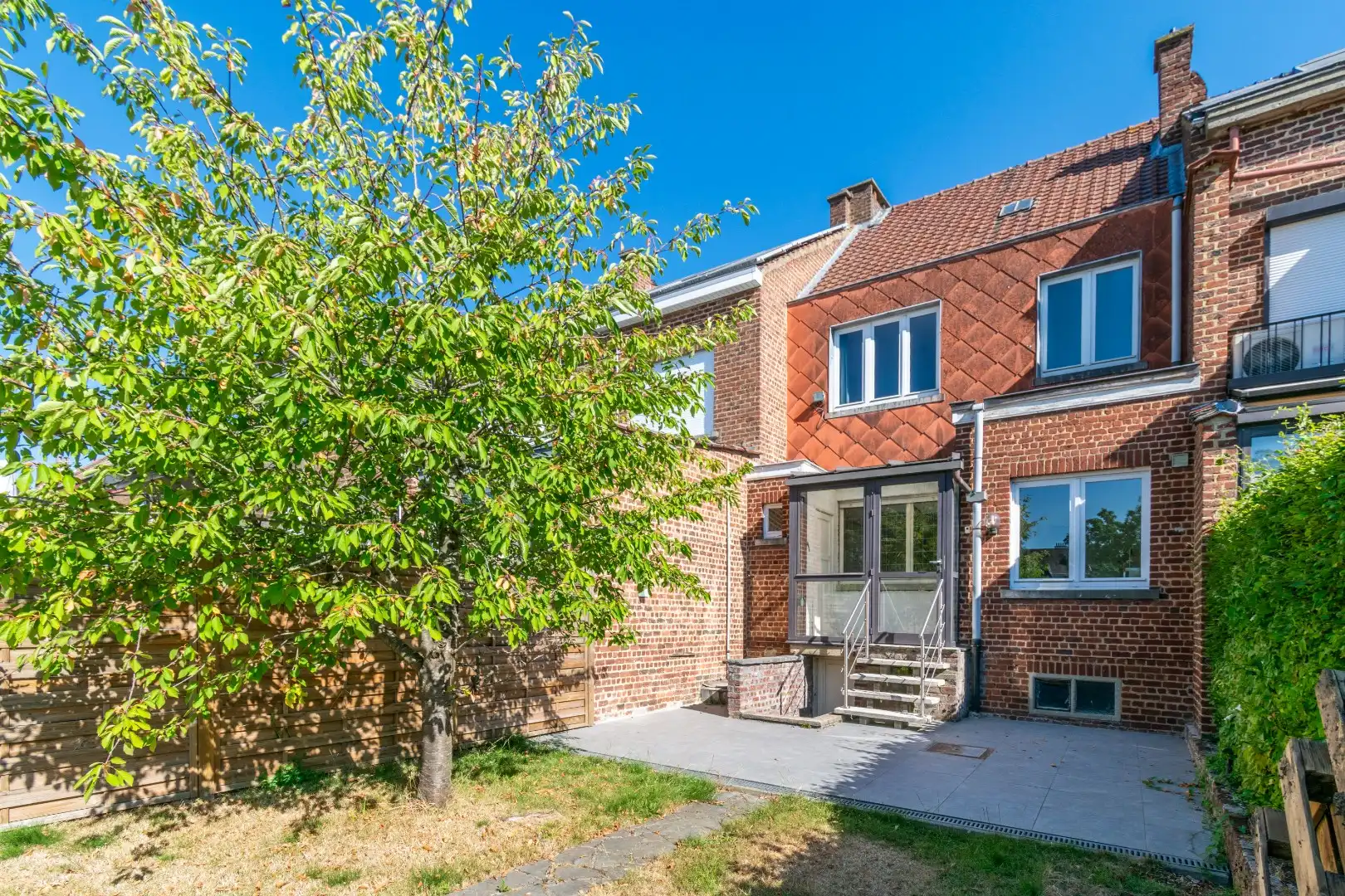 LICHTRIJKE FAMILIEWONING OP TOPLIGGING ! foto 11