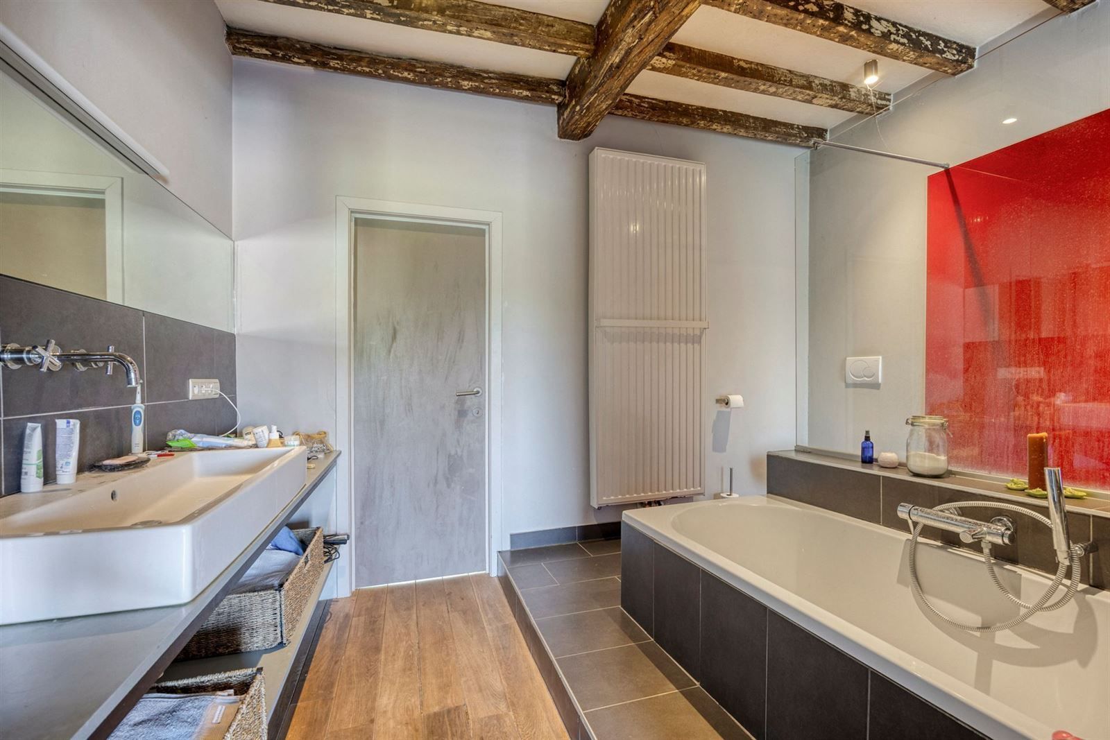 Woning met 2 slaapkamers, terras en tuin foto 13