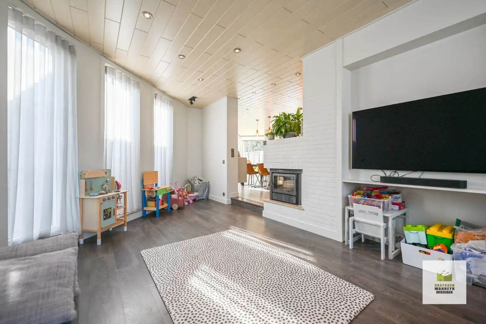 Perfect instapklare woning met 4 slaapkamers en kantoor/praktijkruimte met aparte ingang (21 m²) foto 5