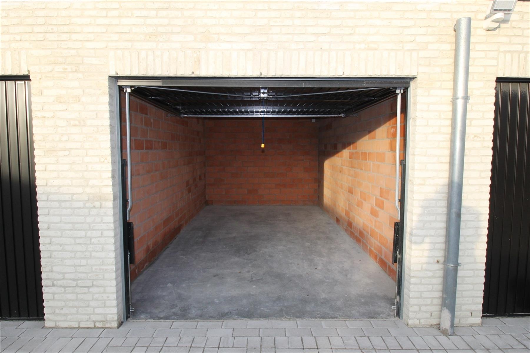 Appartement op de eerste verdieping met lift, terras en garage. foto 10