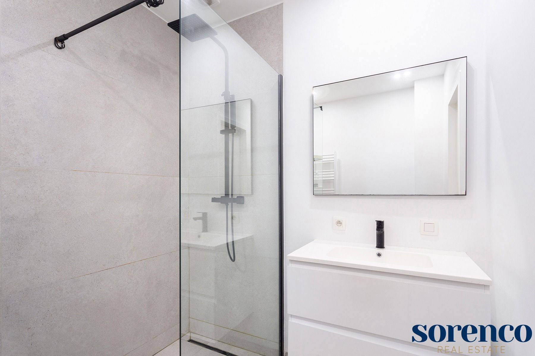 Wilrijk - Recent gerenov. 2 slpk gelijkvloers app. met tuin  foto 12