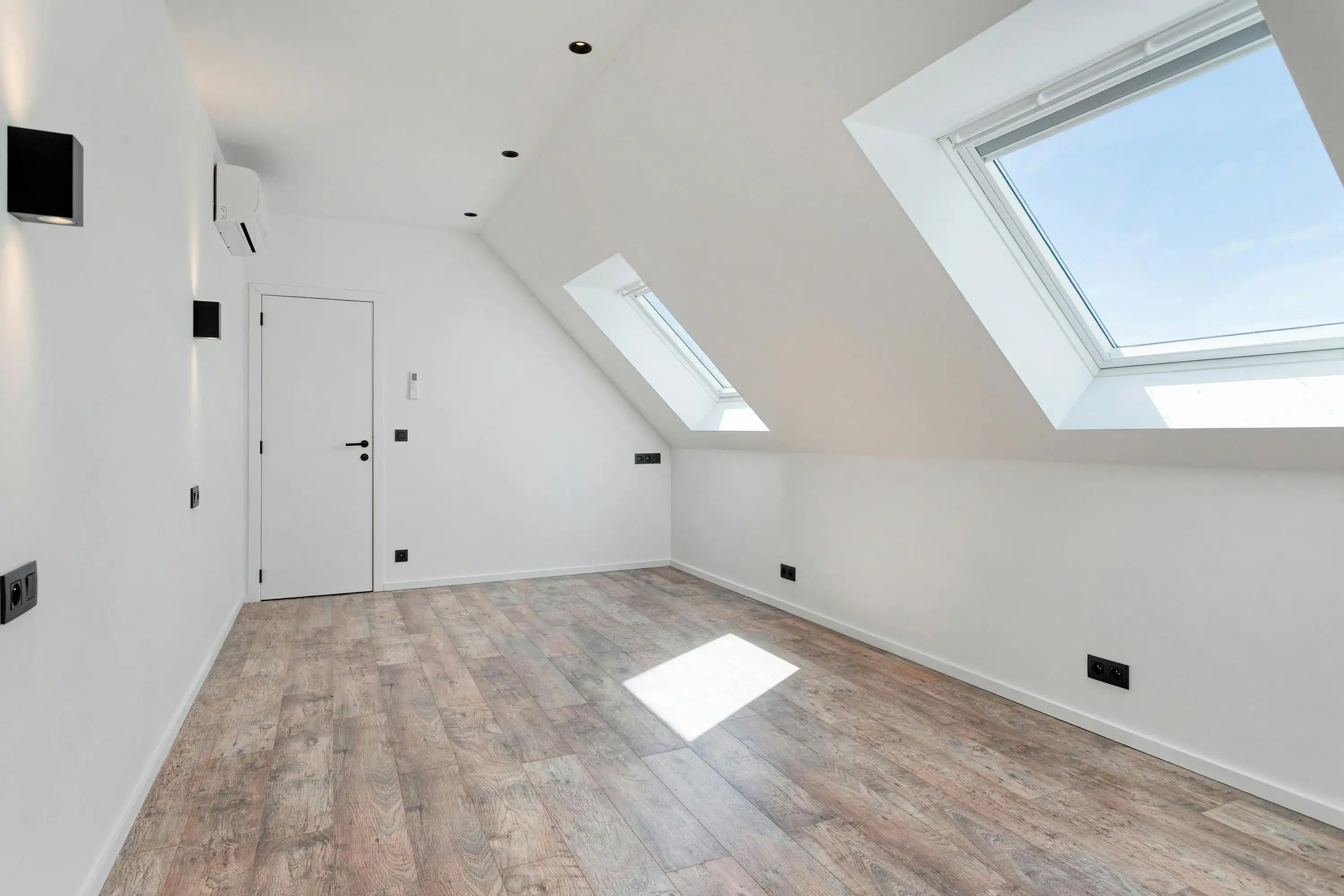 Mooi gerenoveerd huis te koop in Brakel foto 19