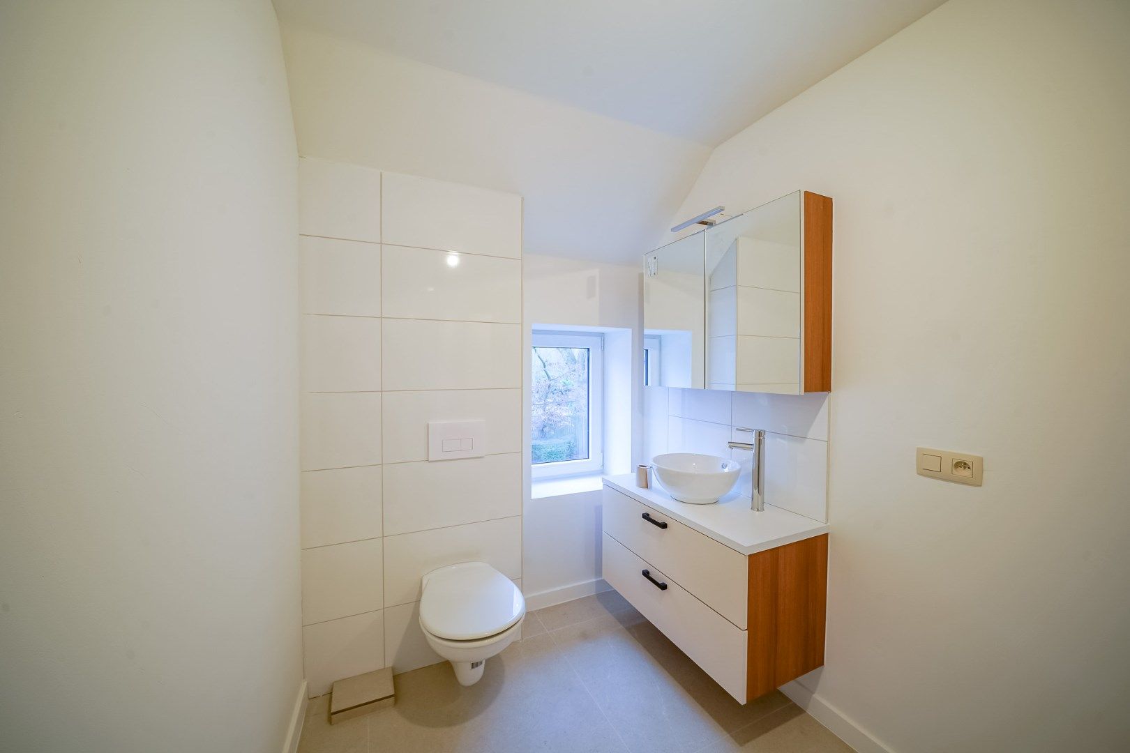 Prachtig gerenoveerde woning (vernieuwbouw) te Zandvoorde  foto 16