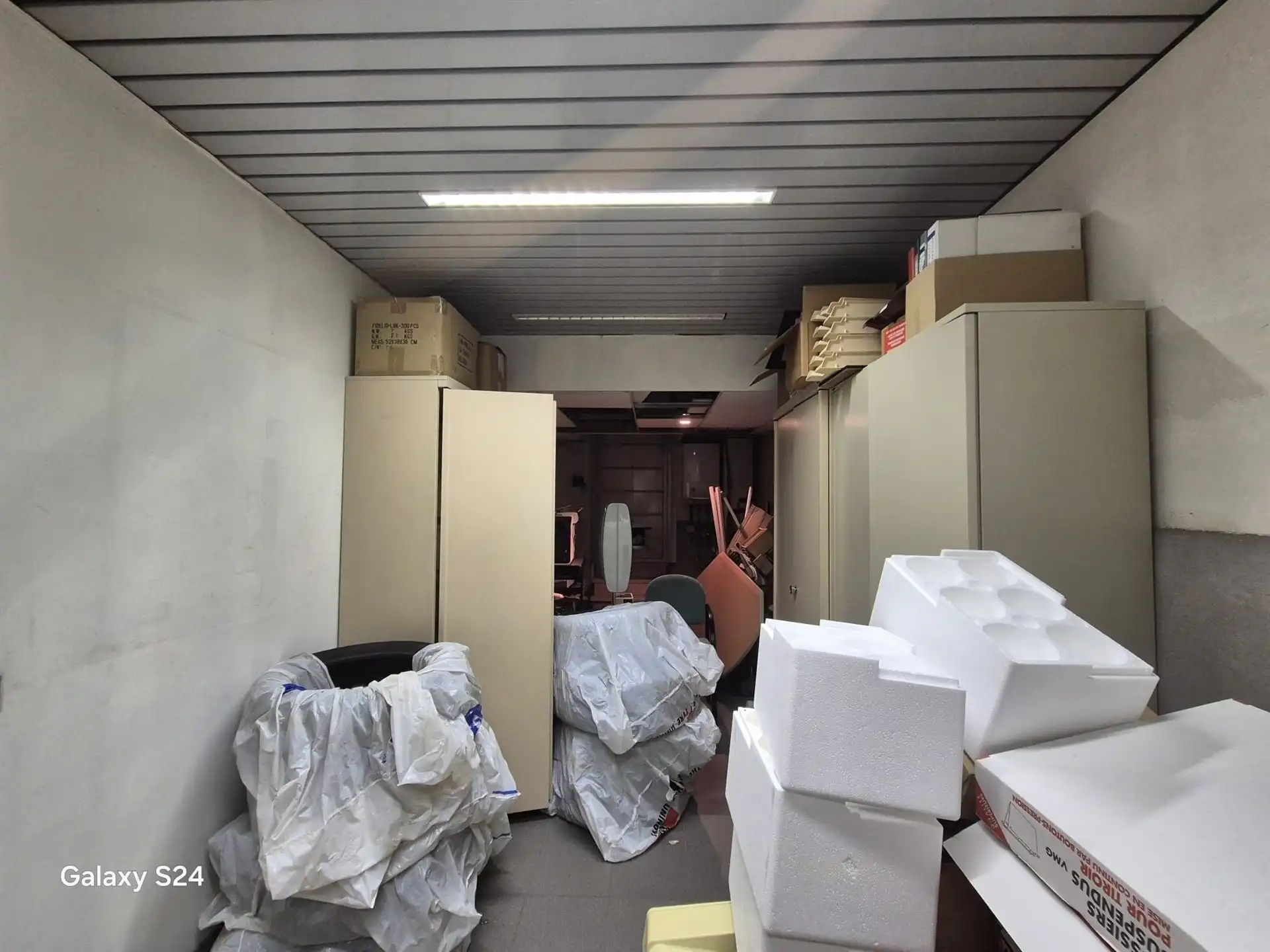 Ruim handelspand te huur – voormalig bankkantoor.  foto 15