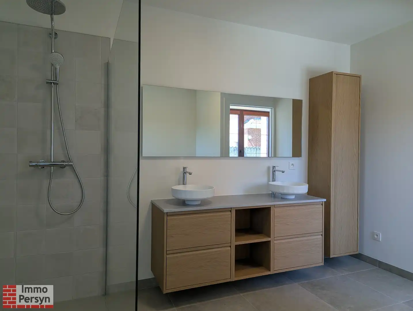 Zeer ruime open woning te huur in Langdorp foto 14